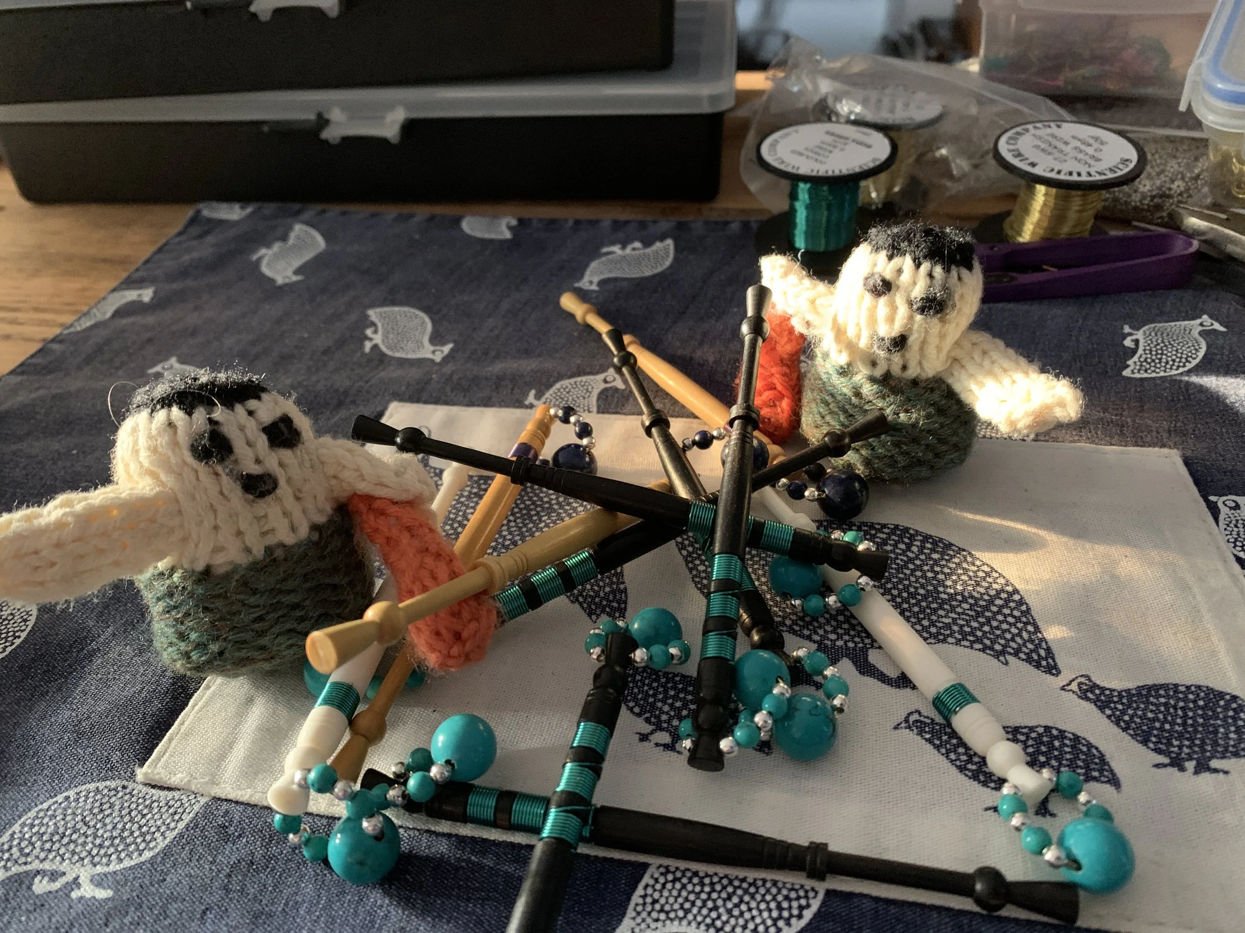 #peskyknittedcavemen and lace bobbins