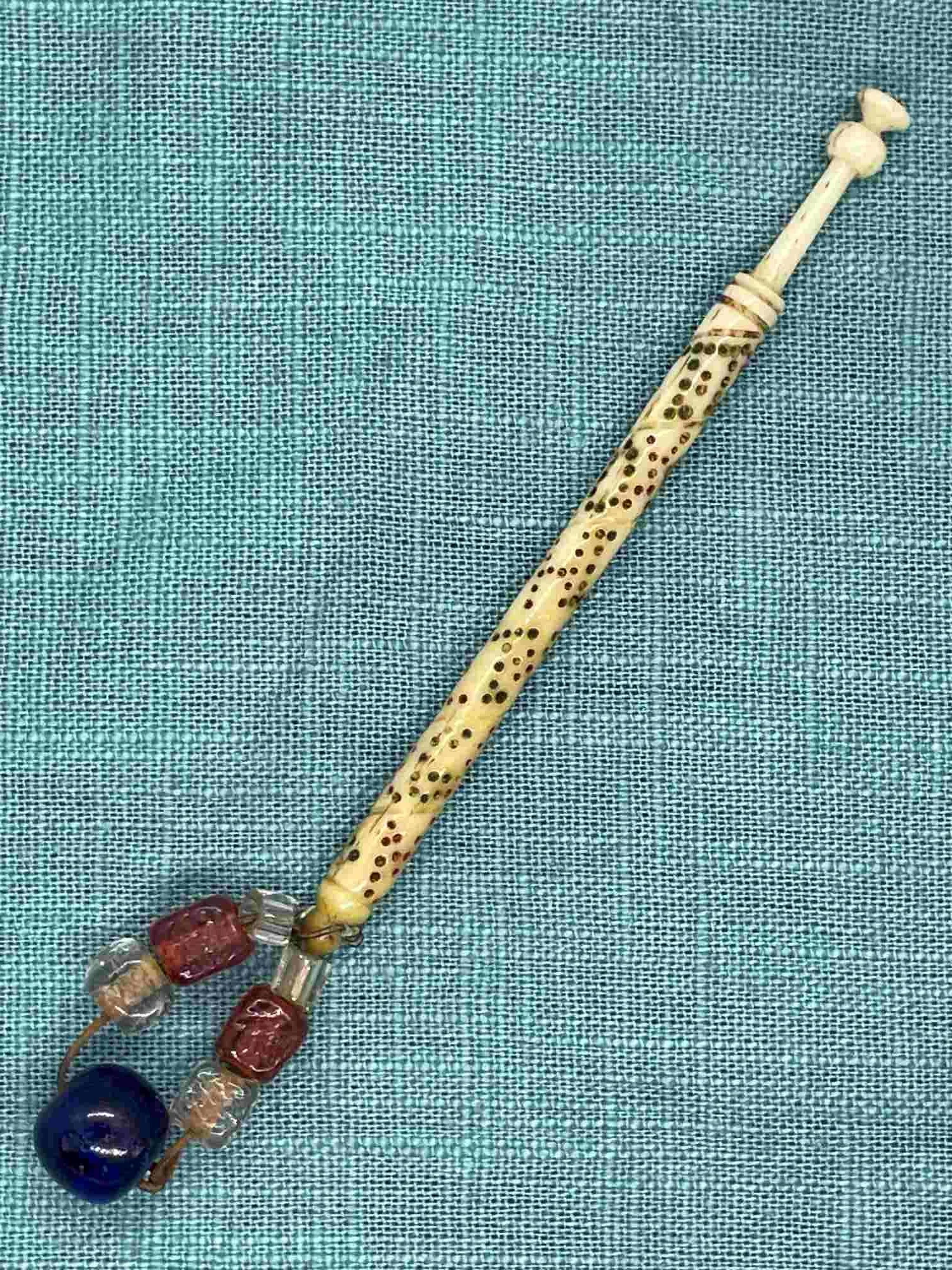 W11 Antique bone back.JPG
