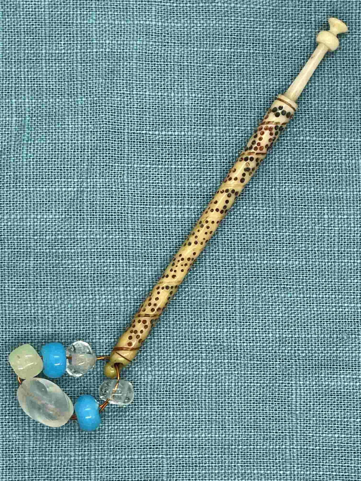 W9 Antique bone back.JPG