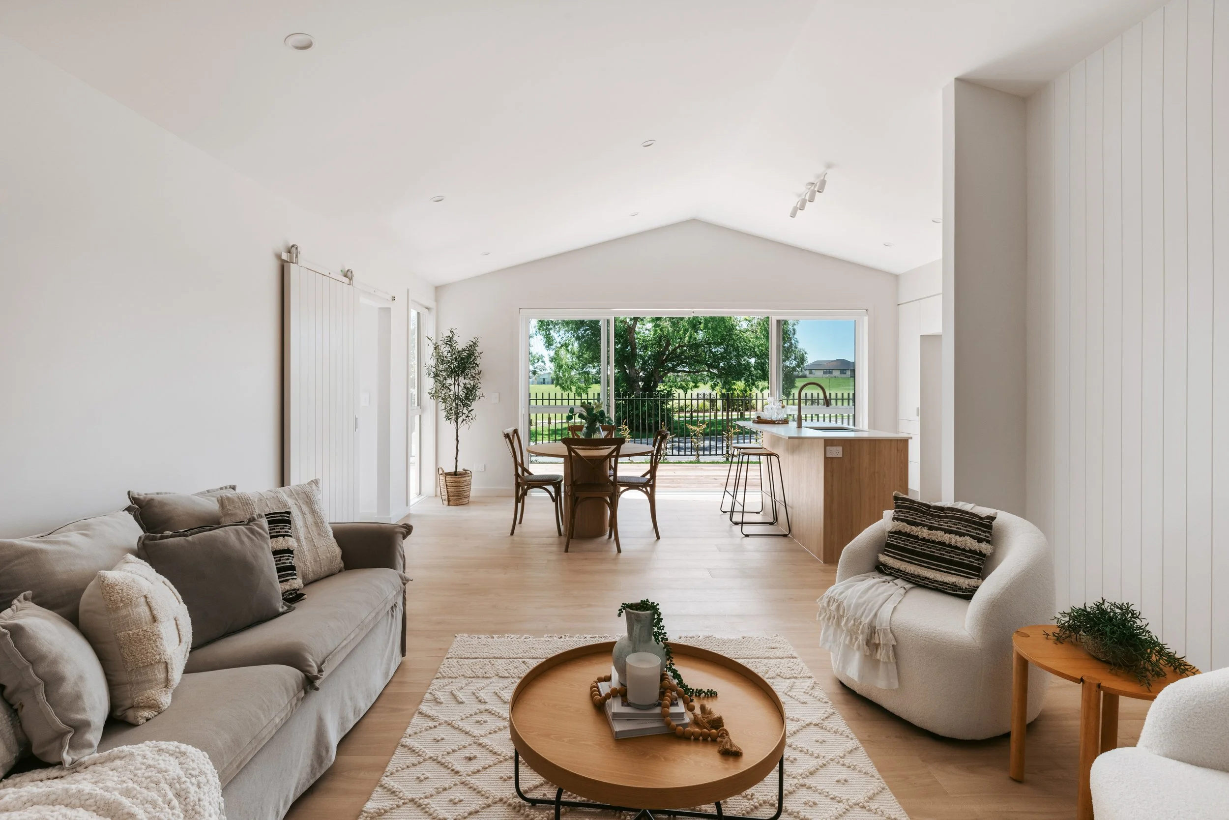 003 - 13A Western Avenue Web.jpg