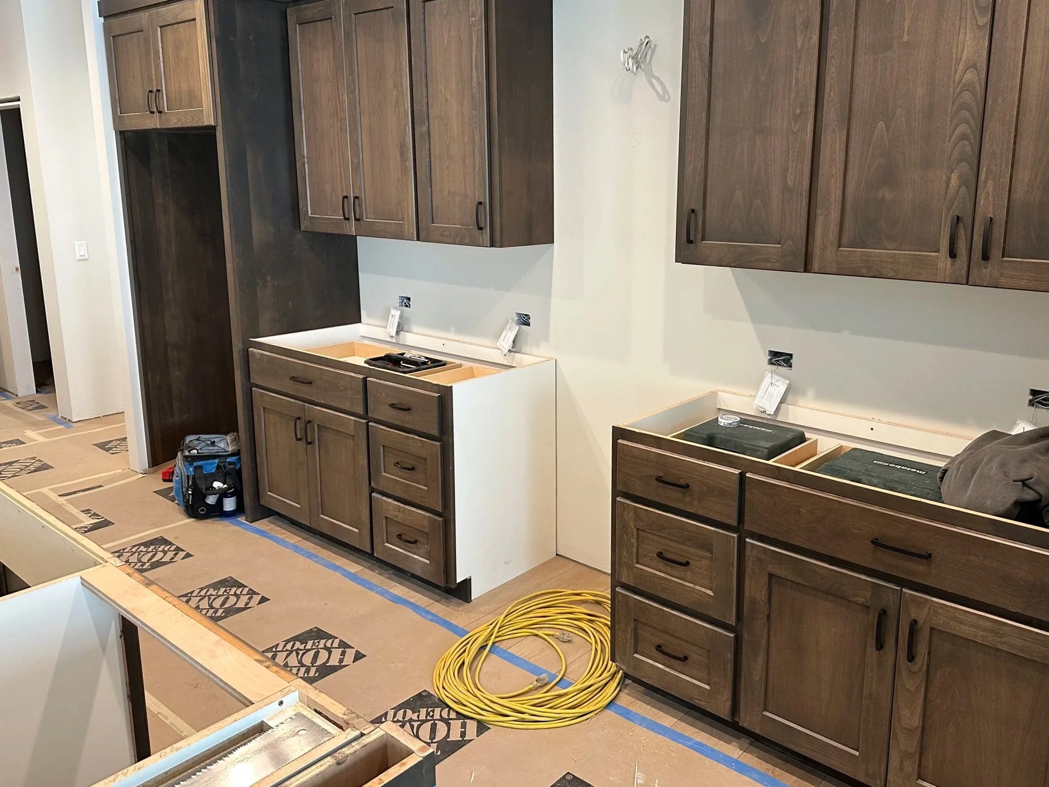 Cabinet Instalation