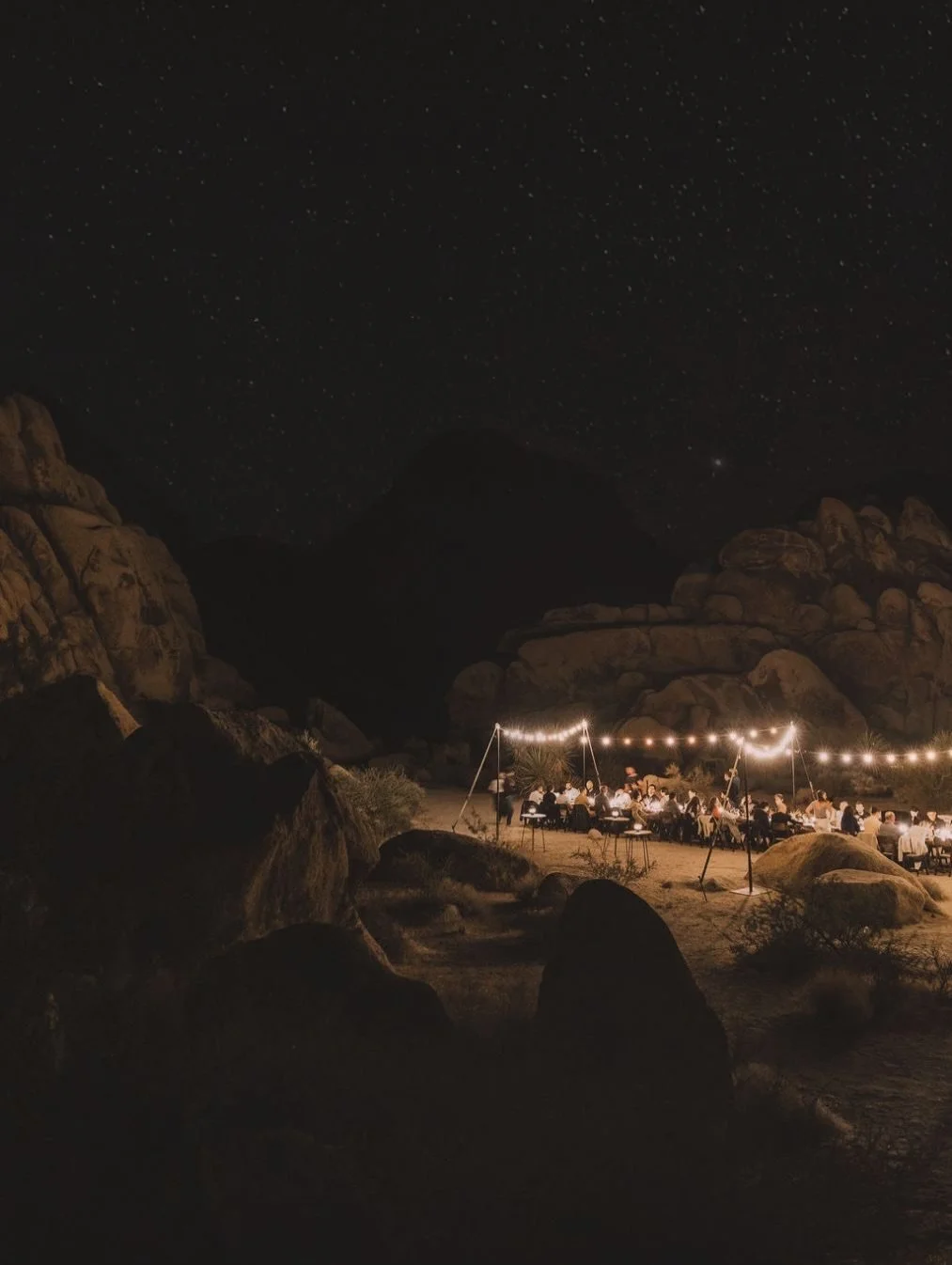 Open skies and the glow of candlelight.
Dinner Under the Stars is one of our Signature Experiences designed to transform any outdoor setting into an unforgettable open-air gathering.
⠀⠀⠀⠀⠀⠀⠀⠀⠀
Set in the heart of nature, guests enjoy chef-curated men