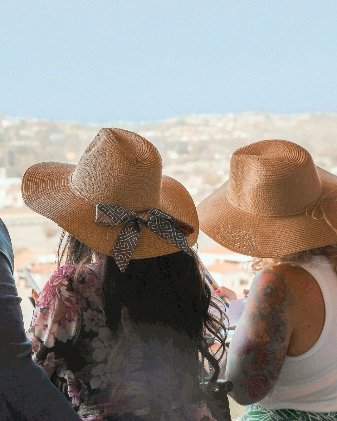 The definitive summer accessory, personalized.
⠀⠀⠀⠀⠀⠀⠀⠀⠀
Interactive makers bars are the heart of a great summer gathering. Our Sun Hat Bar turns a simple moment into a lasting memory through personalized design. Sustainable and high energy, this exp