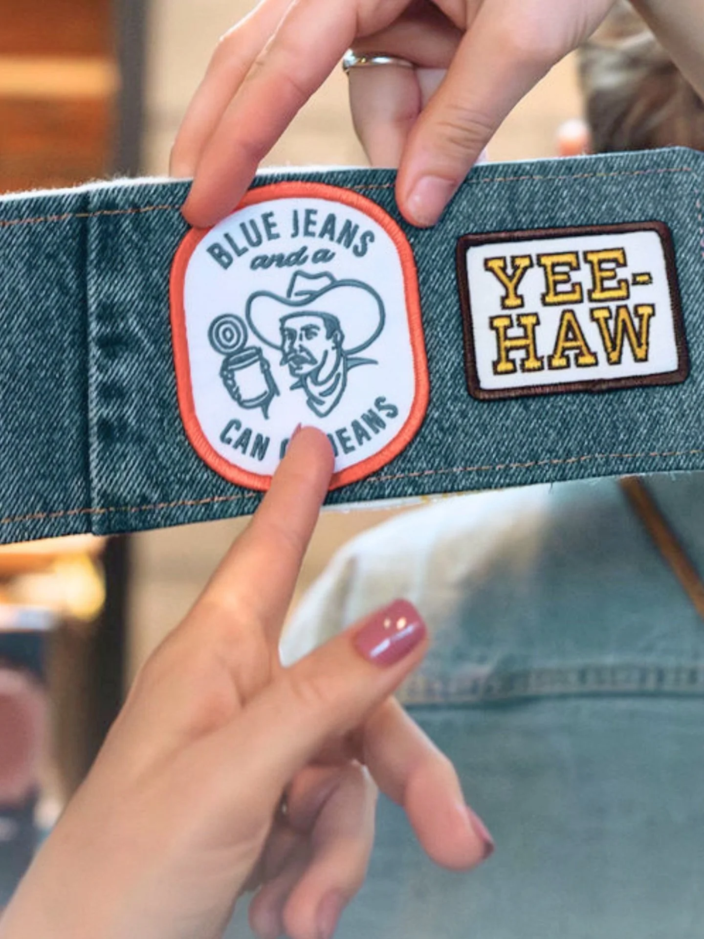 Swag made personal. By design.
⠀⠀⠀⠀⠀⠀⠀⠀⠀
Nothing beats a custom keepsake that travels easily and looks this good. Our Denim Koozie Appliqu&eacute; Bar was a massive hit with the @meetcohera team. Combining sustainable, repurposed denim with a live in