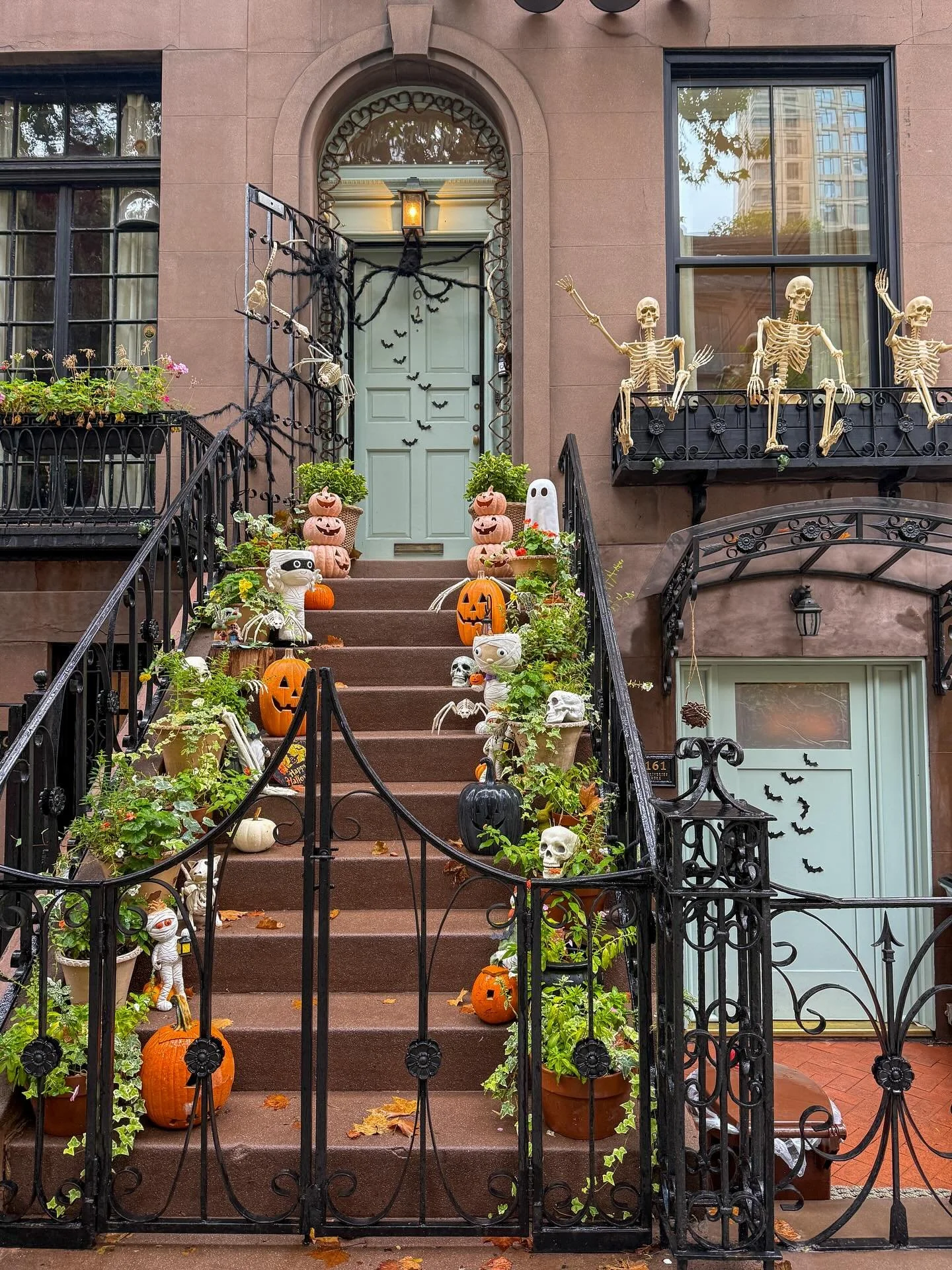 countdown to halloween &amp; the spooky stoops are ready!all of the UES decorated house locations have been added to the last slide of this post👻