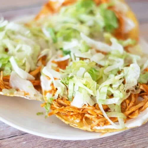 Mini tostadas de tinga