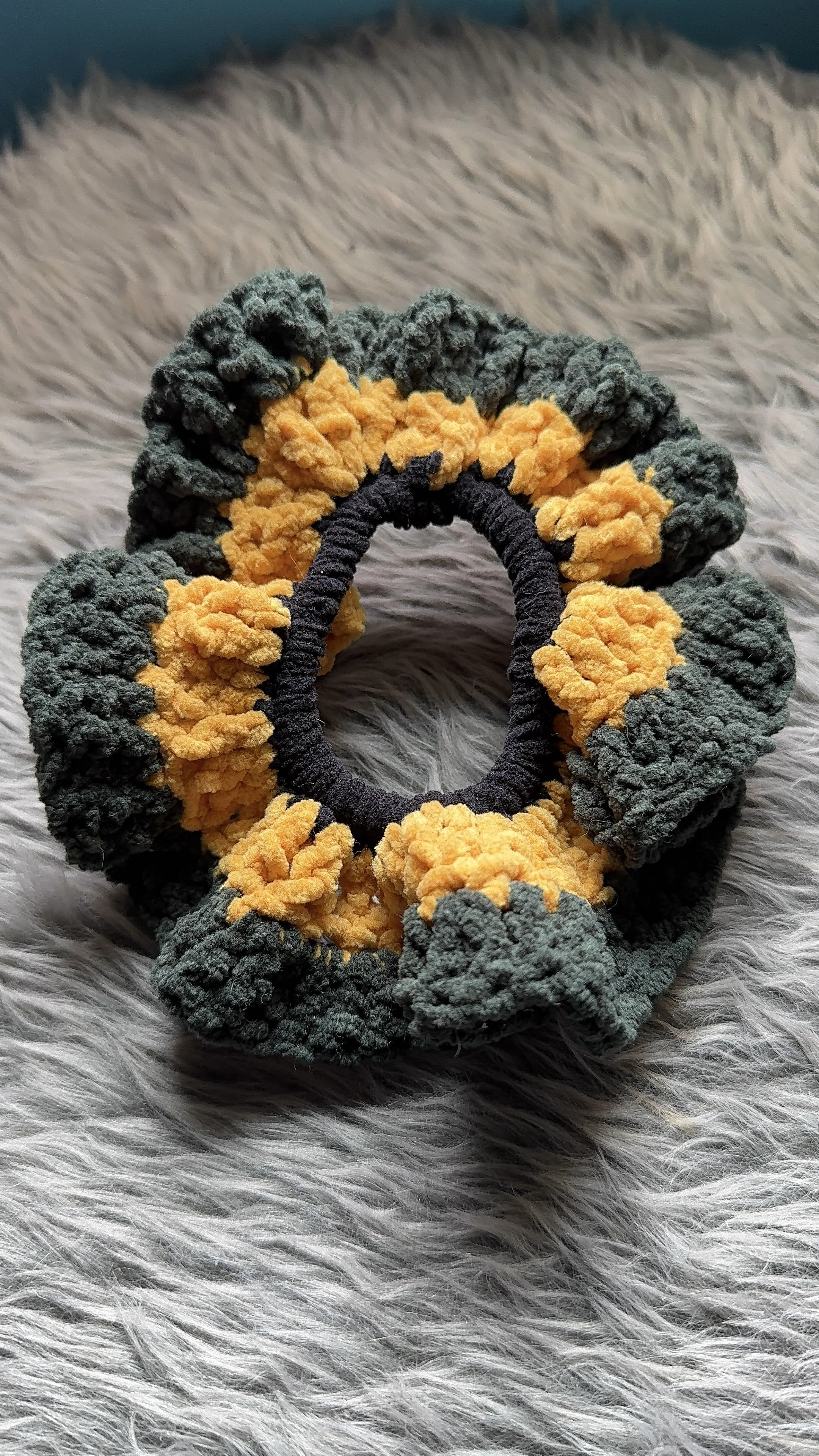 Three Color Scrunchie