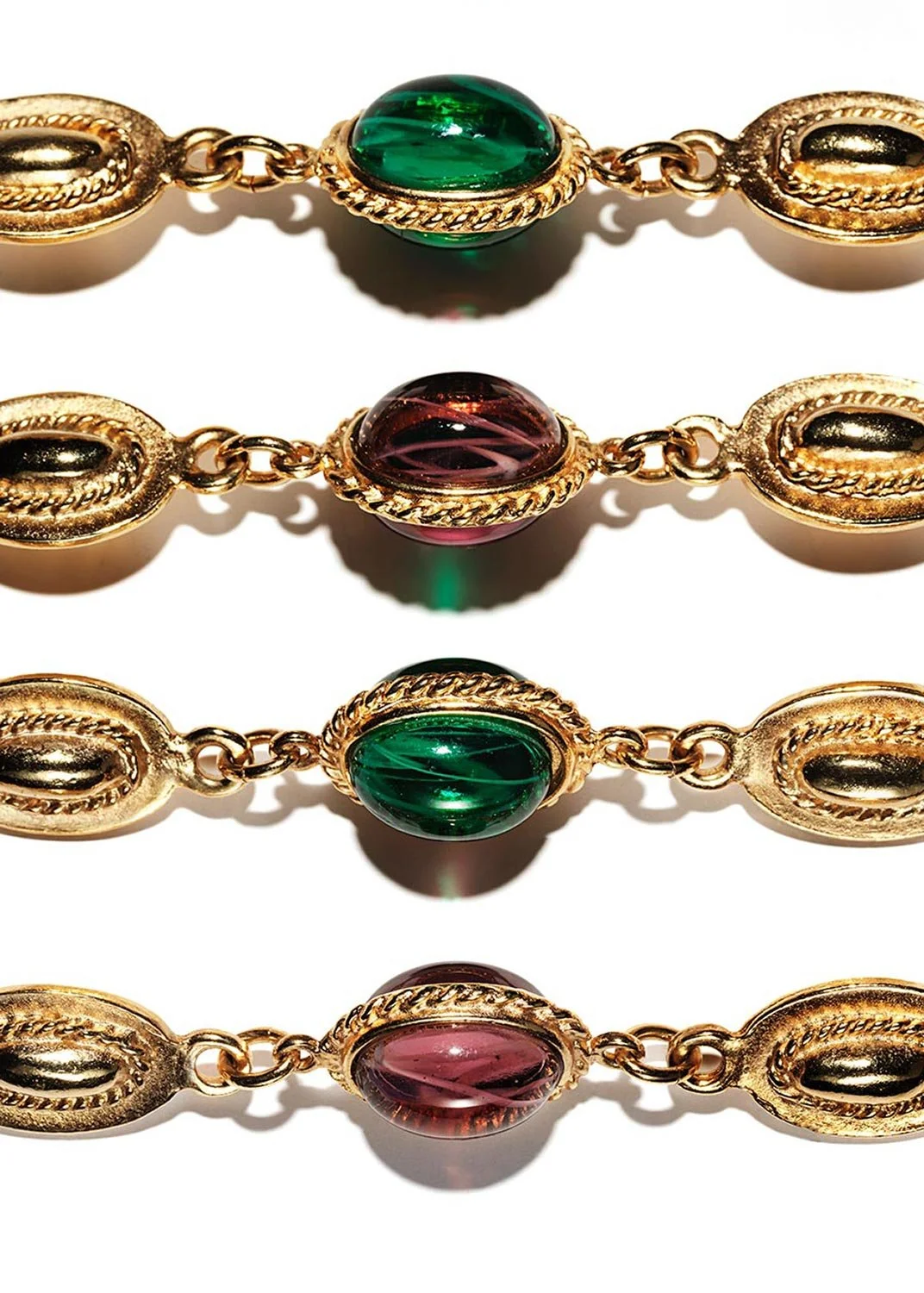 luxury-artisian-necklace-advertising-04.jpg