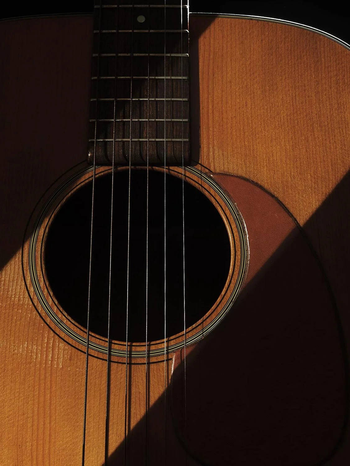 guitar-abstract-graphic-closeup-still-life-photography-02.jpg