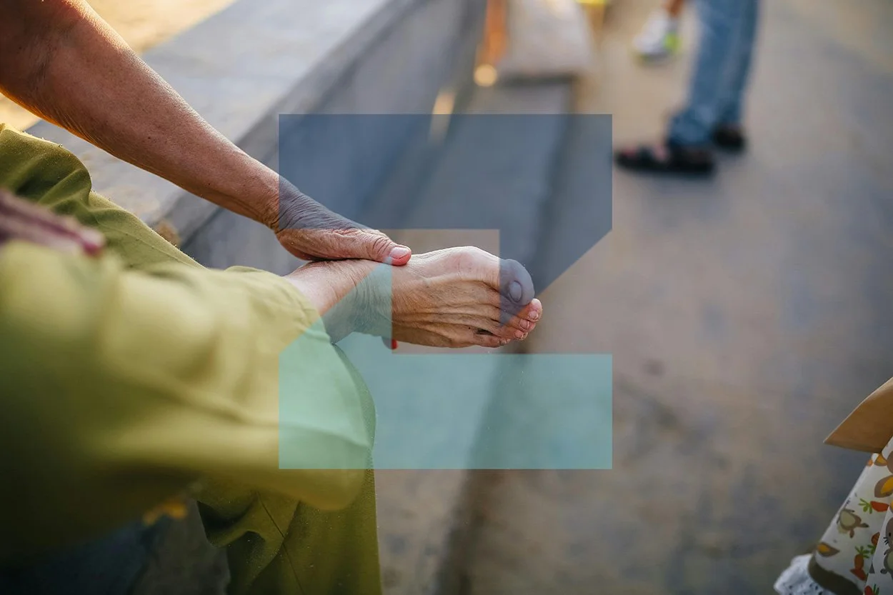 Gout: Signs, Symptoms, and the Role of Food and Drinks