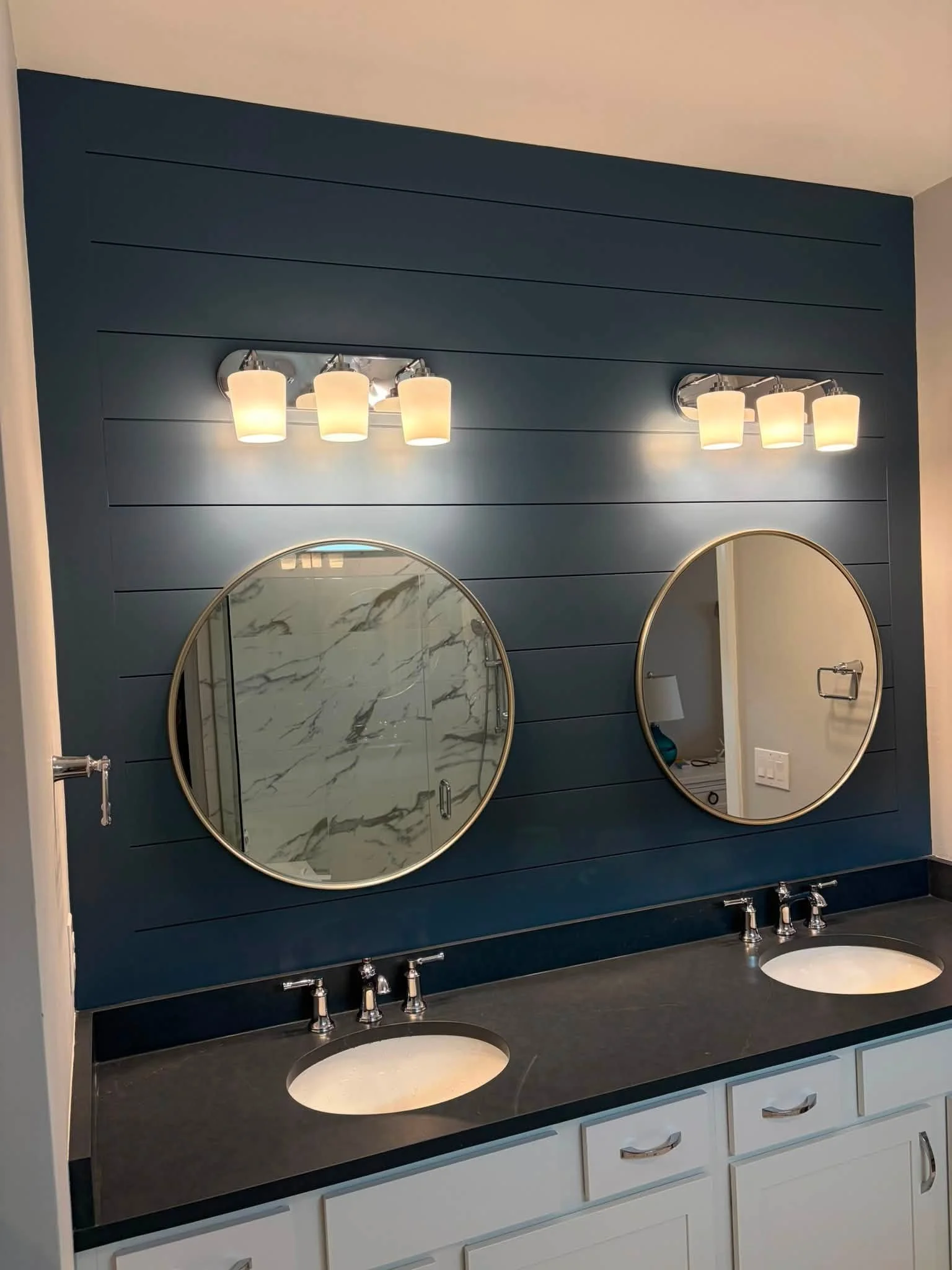 bathroom shiplap in blue