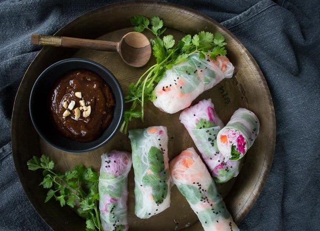 Fresh Rice Paper Rolls: A Delicious and Refreshing Vietnamese Entrée