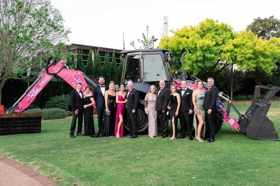 Barbie&rsquo;s on the job for Blush!

Barbie the Backhoe has been working very hard to donate $5 per working hour to Blush.

Barbie, the beautiful pink backhoe, has been very busy on projects in Central Queensland for almost a year now. To date she's
