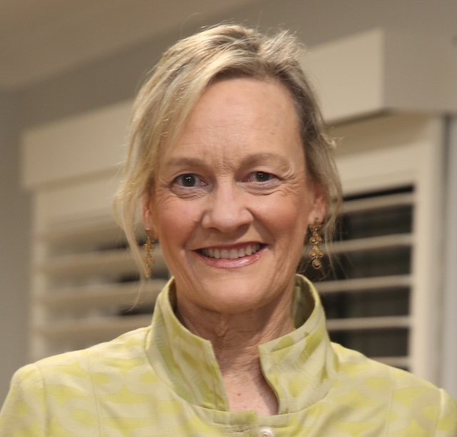 Some people have a gift for making you feel blessed and a little wiser just for having spent time with them.

Dr Linda Evans is one of those people. 🌸

We are so excited to announce Dr Evans as our guest speaker for the @lannahdunnfinejewellery Blus