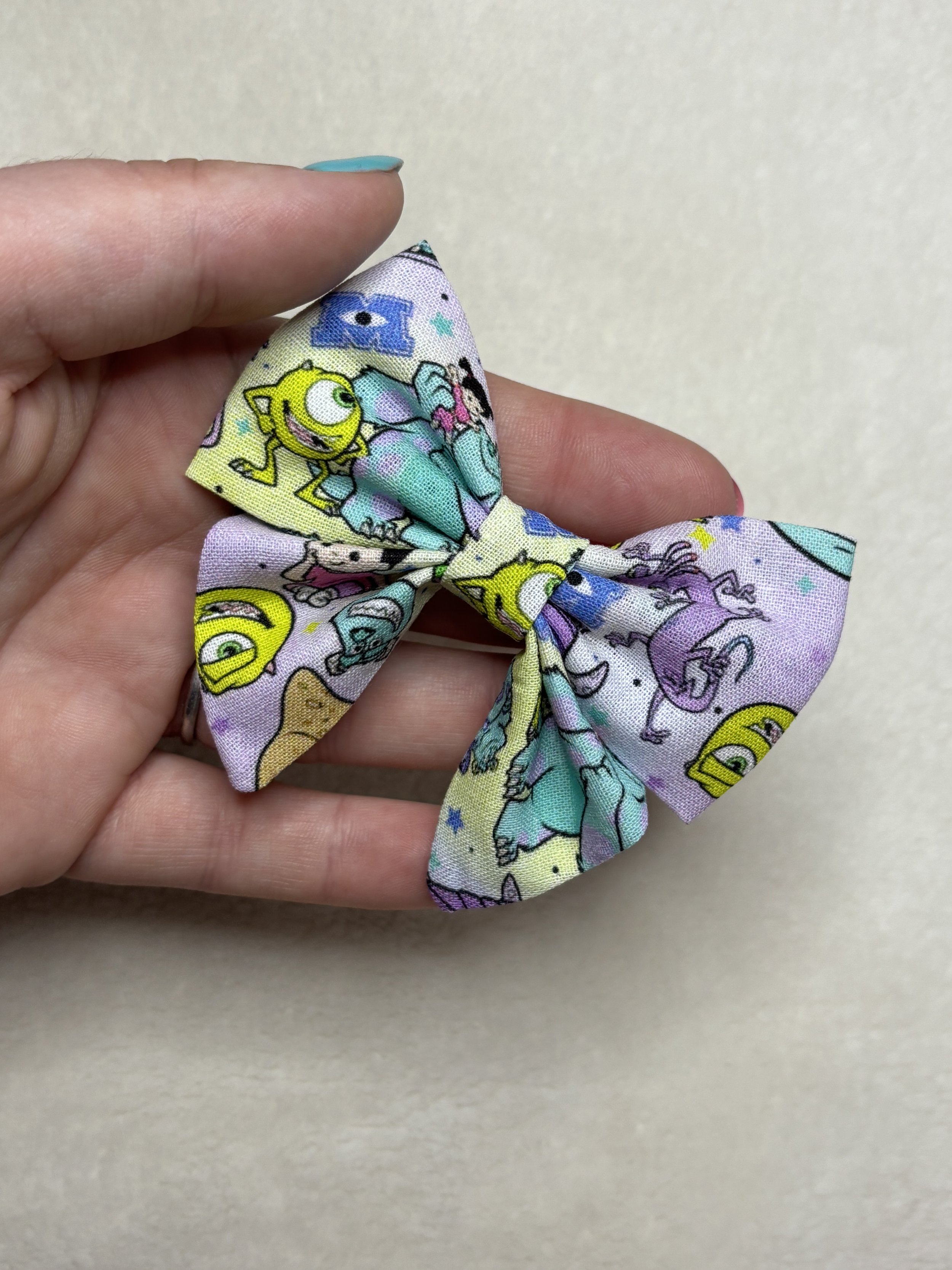 Monsters inc small tailed bow