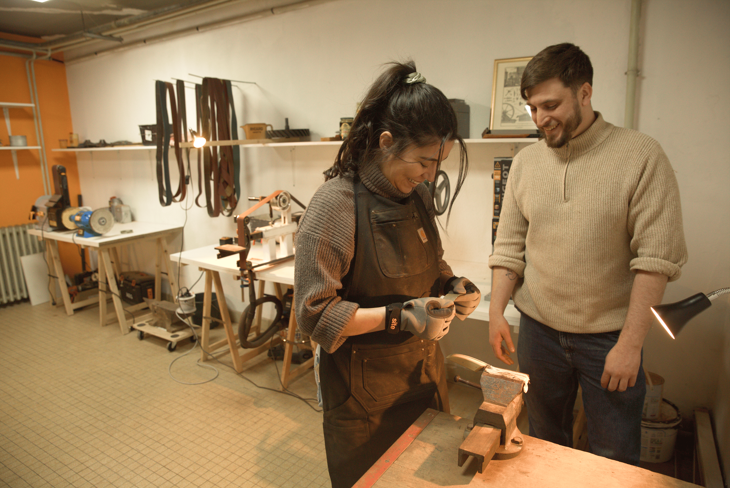 Atelier d'initiation en coutellerie à paris, couteau de chef artisanal
