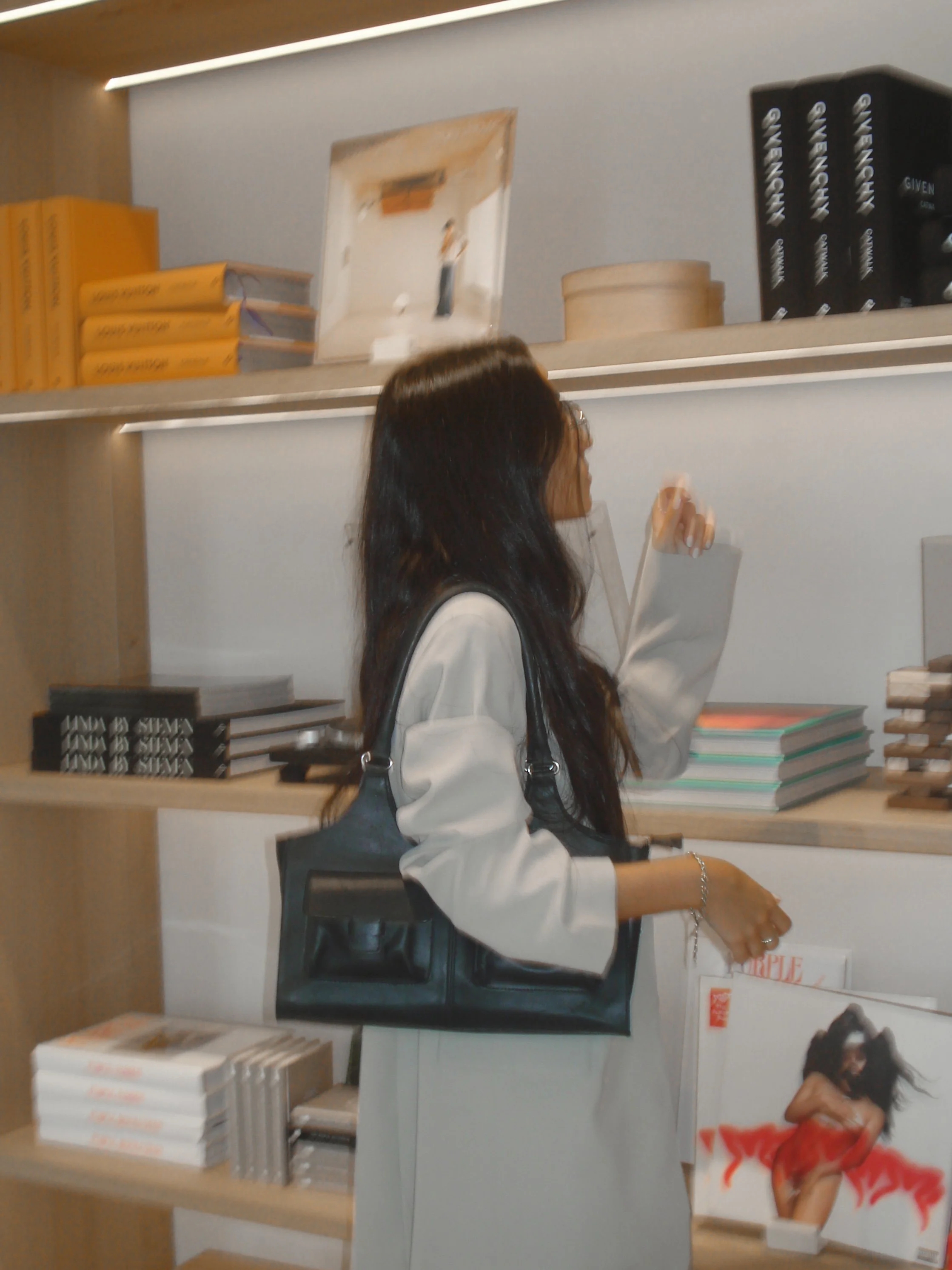 Bianca Barese Estilista de Moda en Madrid Certificada por Vogue España Servicios UGC para Marcas de Moda Online. Asesoramiento de Imagen Online. Comunicadora de Moda. Editoriales para Revistas de Moda. Editoriales para Marcas de Moda 