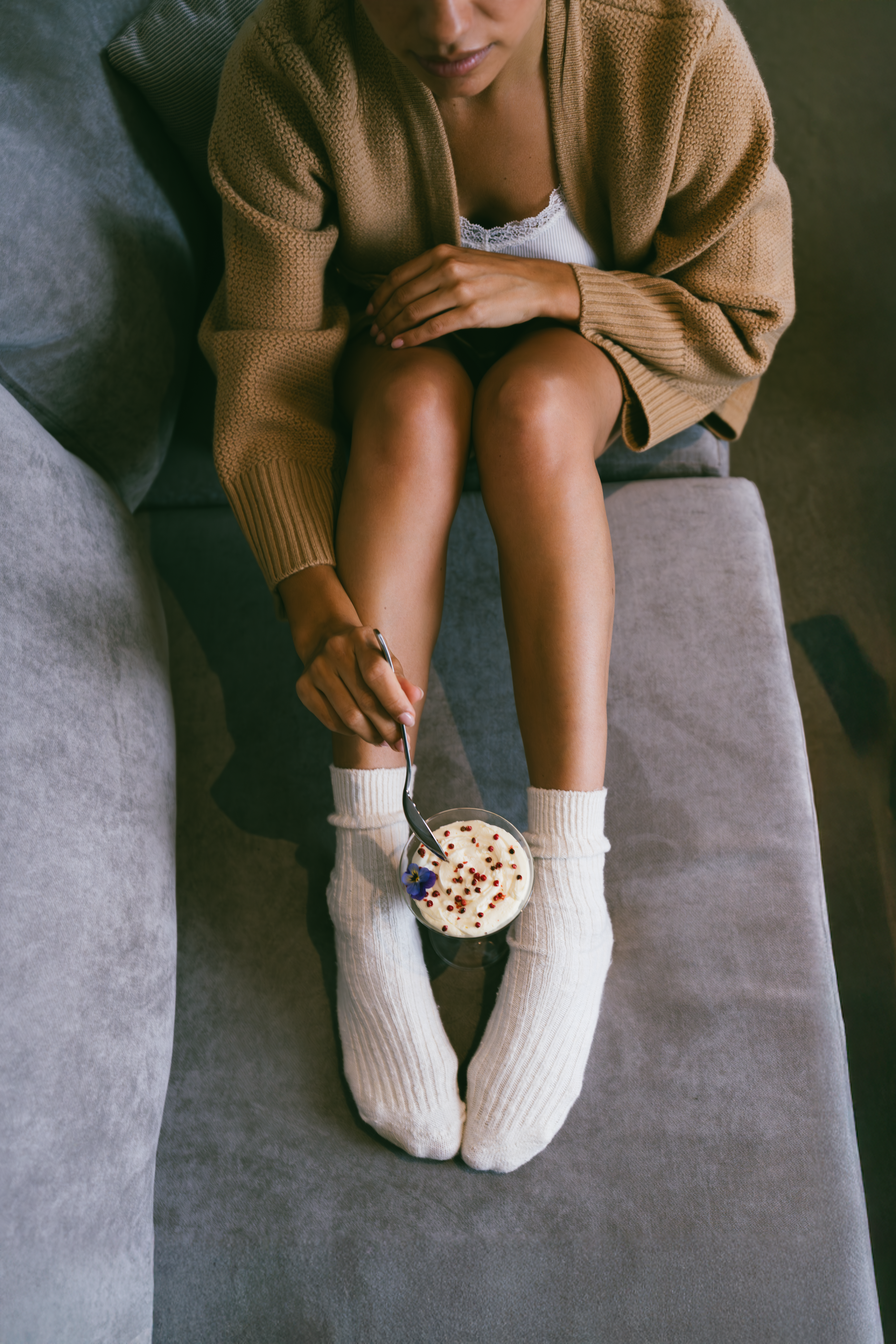 Coordination de tenues pour célébrités durant un shooting éditorial