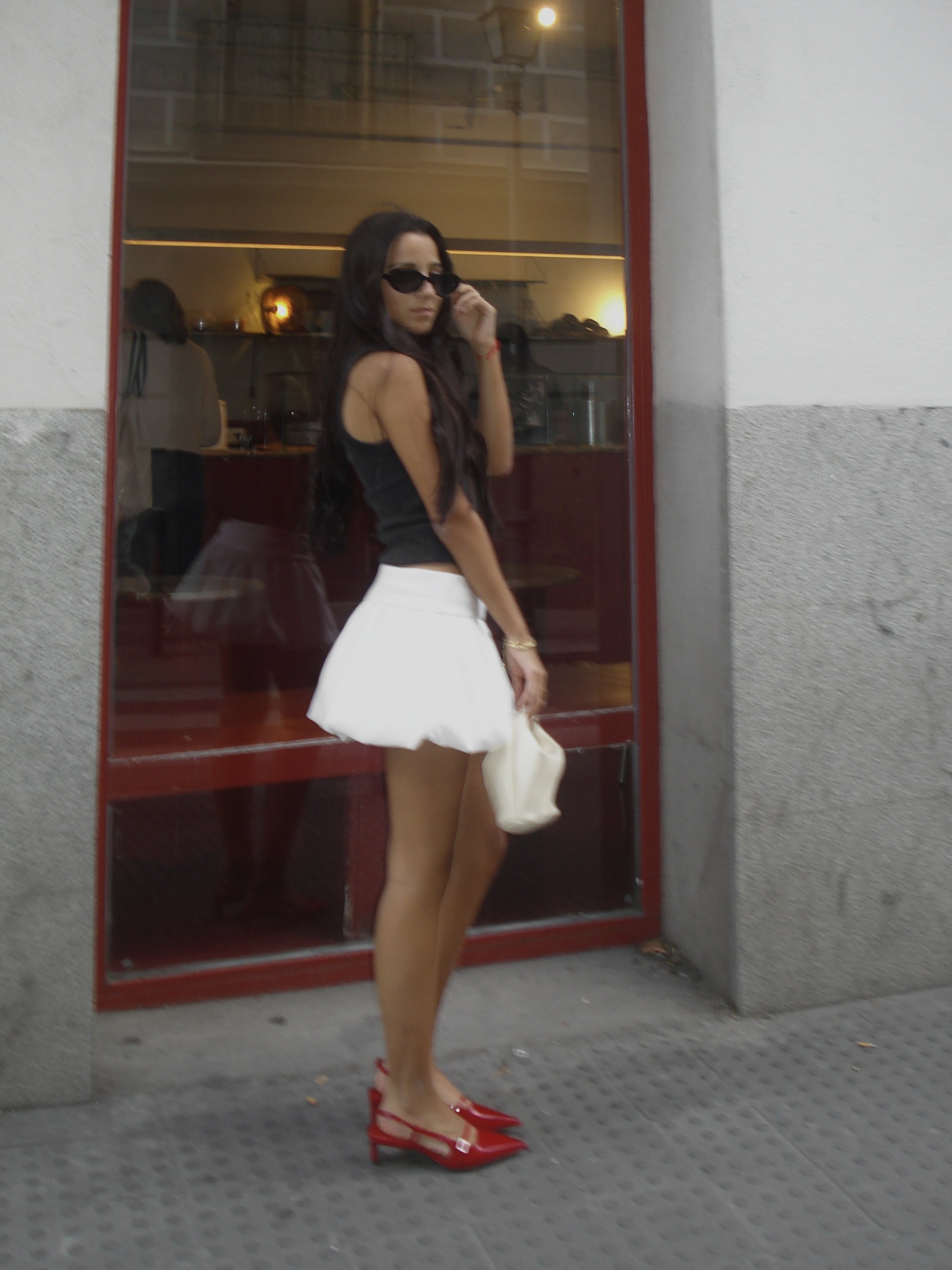 Bianca Barese Estilista de Moda en Madrid Certificada por Vogue España Servicios UGC para Marcas de Moda Online. Asesoramiento de Imagen Online. Comunicadora de Moda. Editoriales para Revistas de Moda. Editoriales para Marcas de Moda 