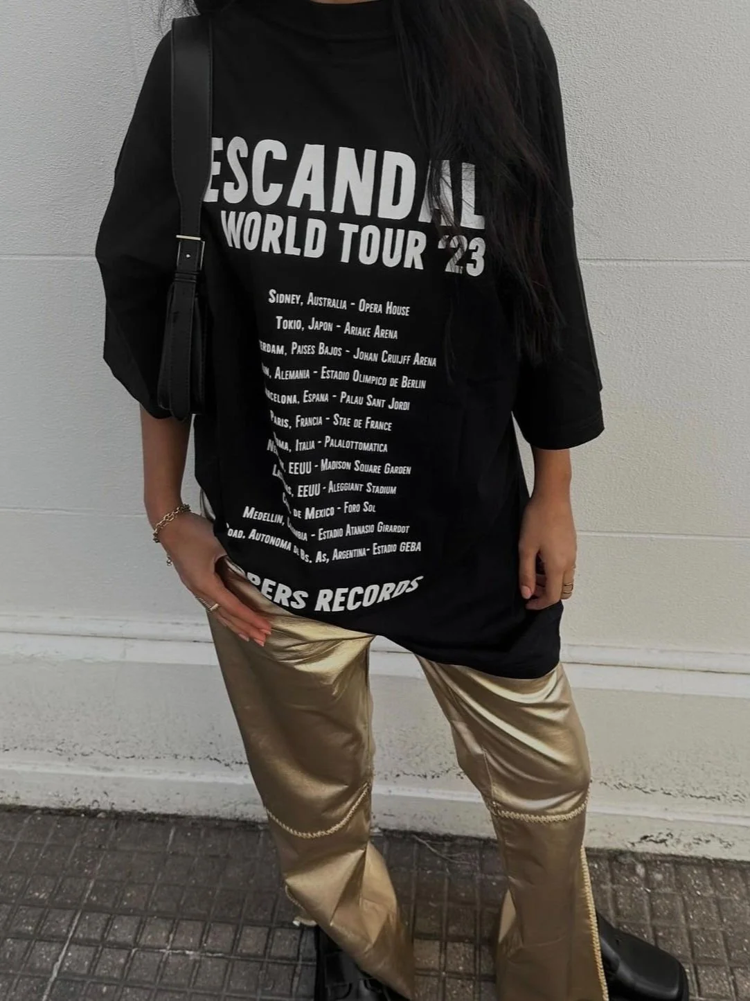 Creación de contenido de moda, estilismo para Instagram, asesoría en TikTok, contenido estético, fashion content para marcas y agencias PR en Punta del Este, servicios online y remotos, fashion stylist certificada por Vogue España.