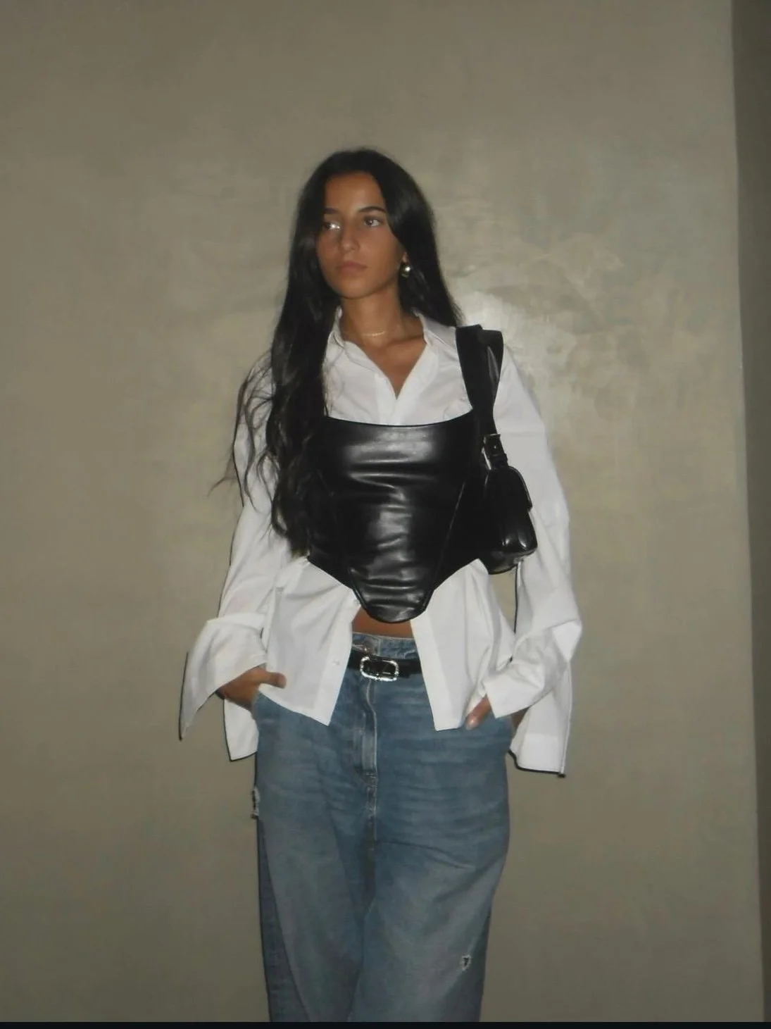 Creación de contenido de moda, estilismo para Instagram, asesoría en TikTok, contenido estético, fashion content para marcas y agencias PR en Buenos Aires, servicios online y remotos, fashion stylist certificada por Vogue España.