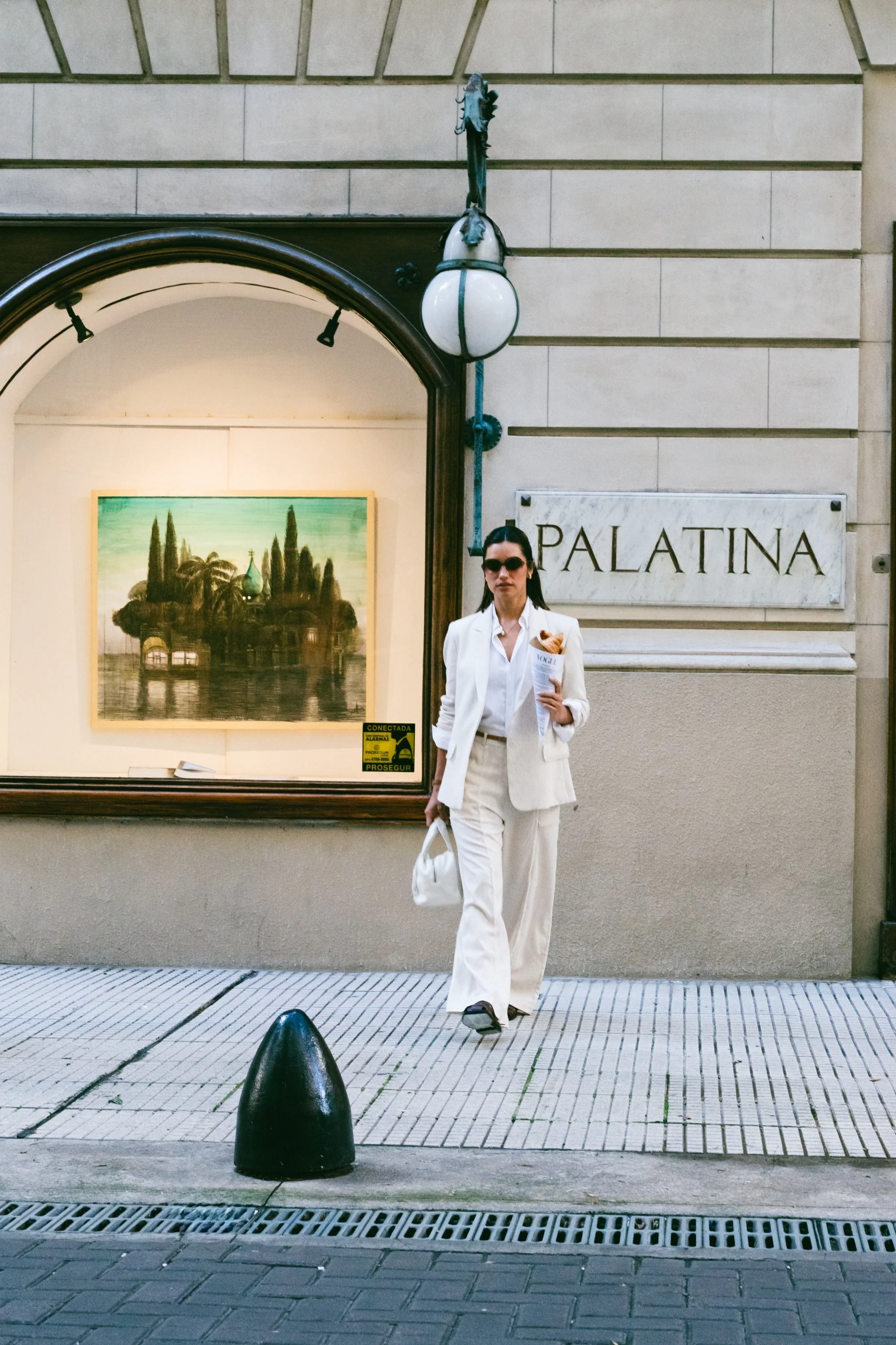 Séance stylistique en studio premium pour shooting de magazine