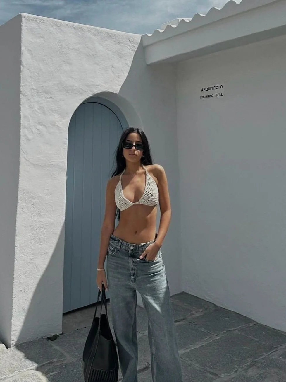 Creación de contenido de moda, estilismo para Instagram, asesoría en TikTok, contenido estético, fashion content para marcas y agencias PR en Punta del Este, servicios online y remotos, fashion stylist certificada por Vogue España.