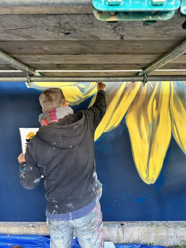 jon-minshull-dahli-mural-heart-of-the-tribe-work-in-progress-03-600x800 (V3).jpeg