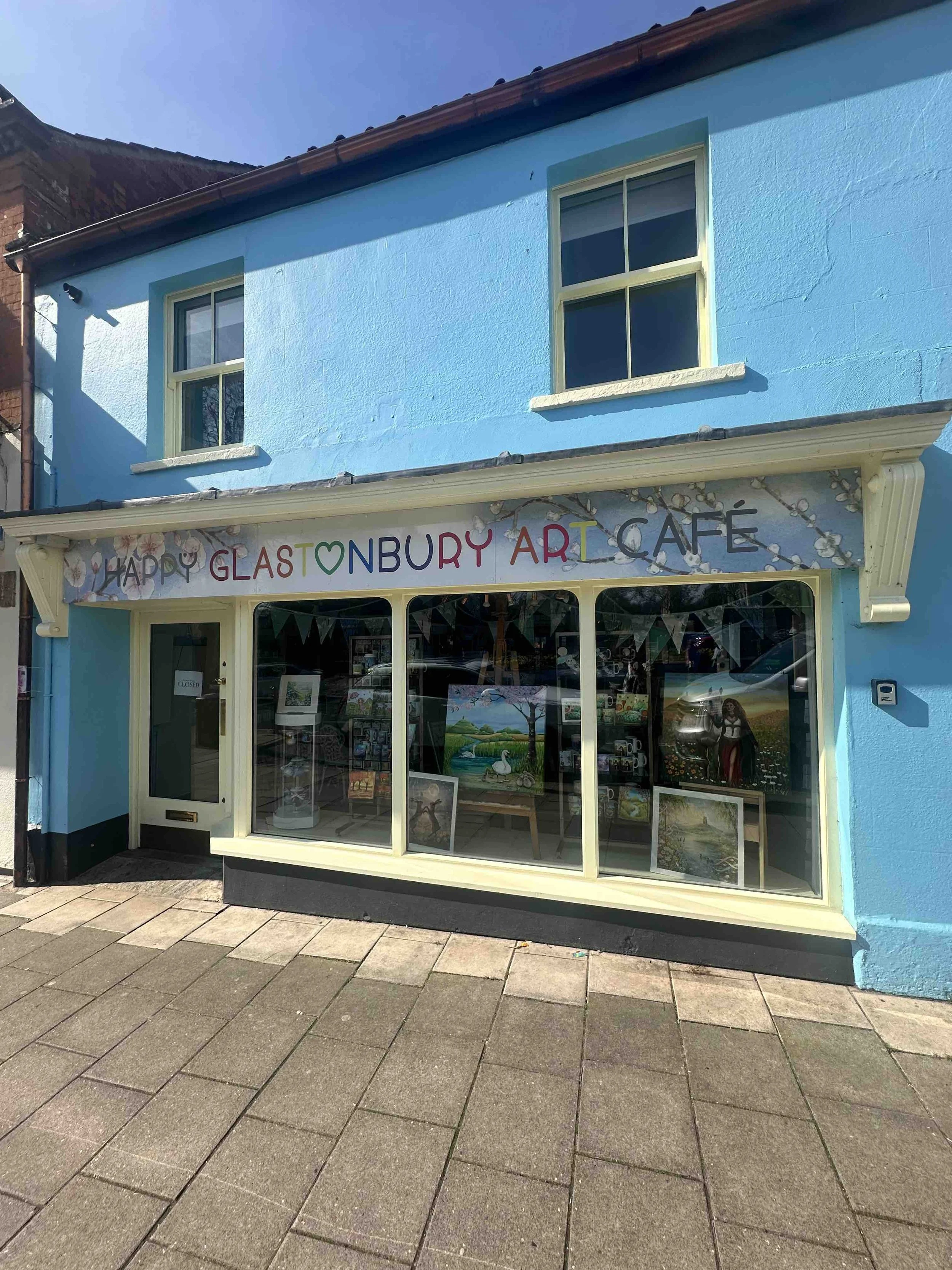 art blog happy glastonbury art cafe.jpg
