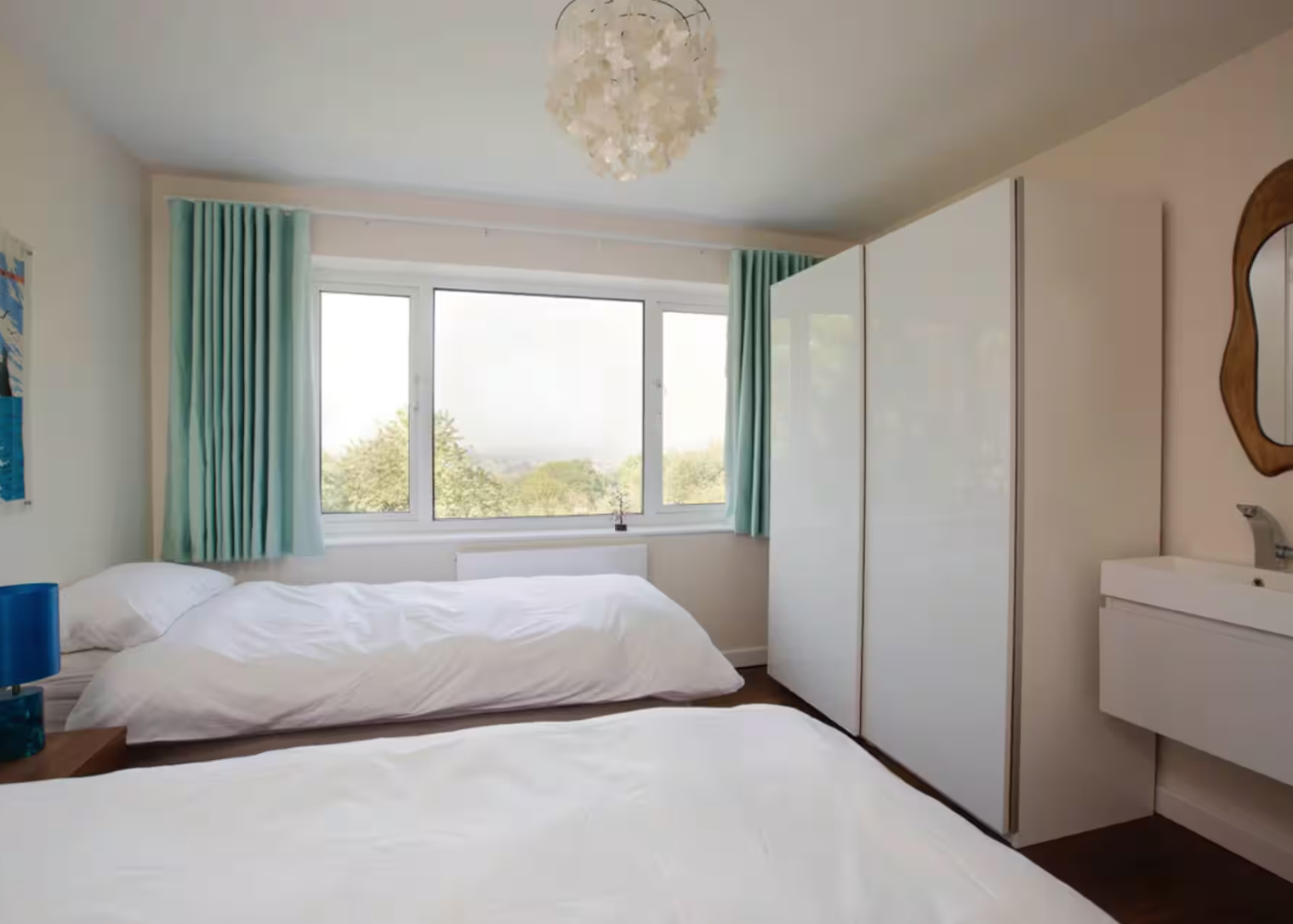 Hilltop House Twin Room 2.png