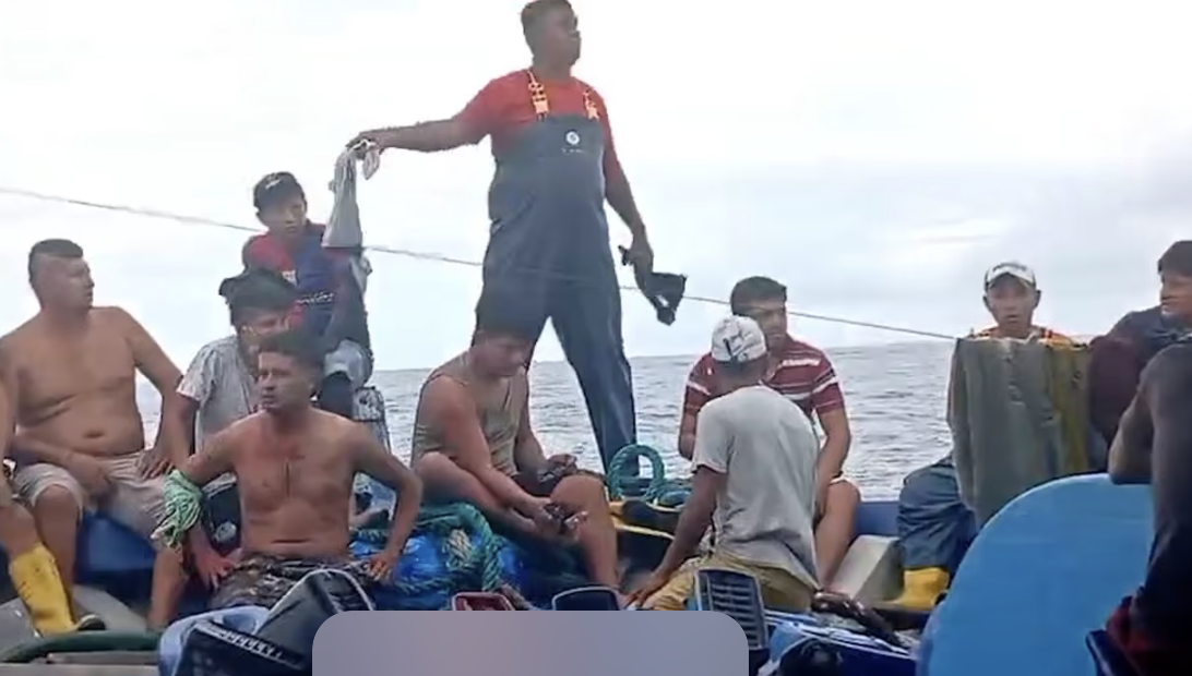 ‘We were terrified they were going to kill us’: fishermen who survived US boat strike speak out