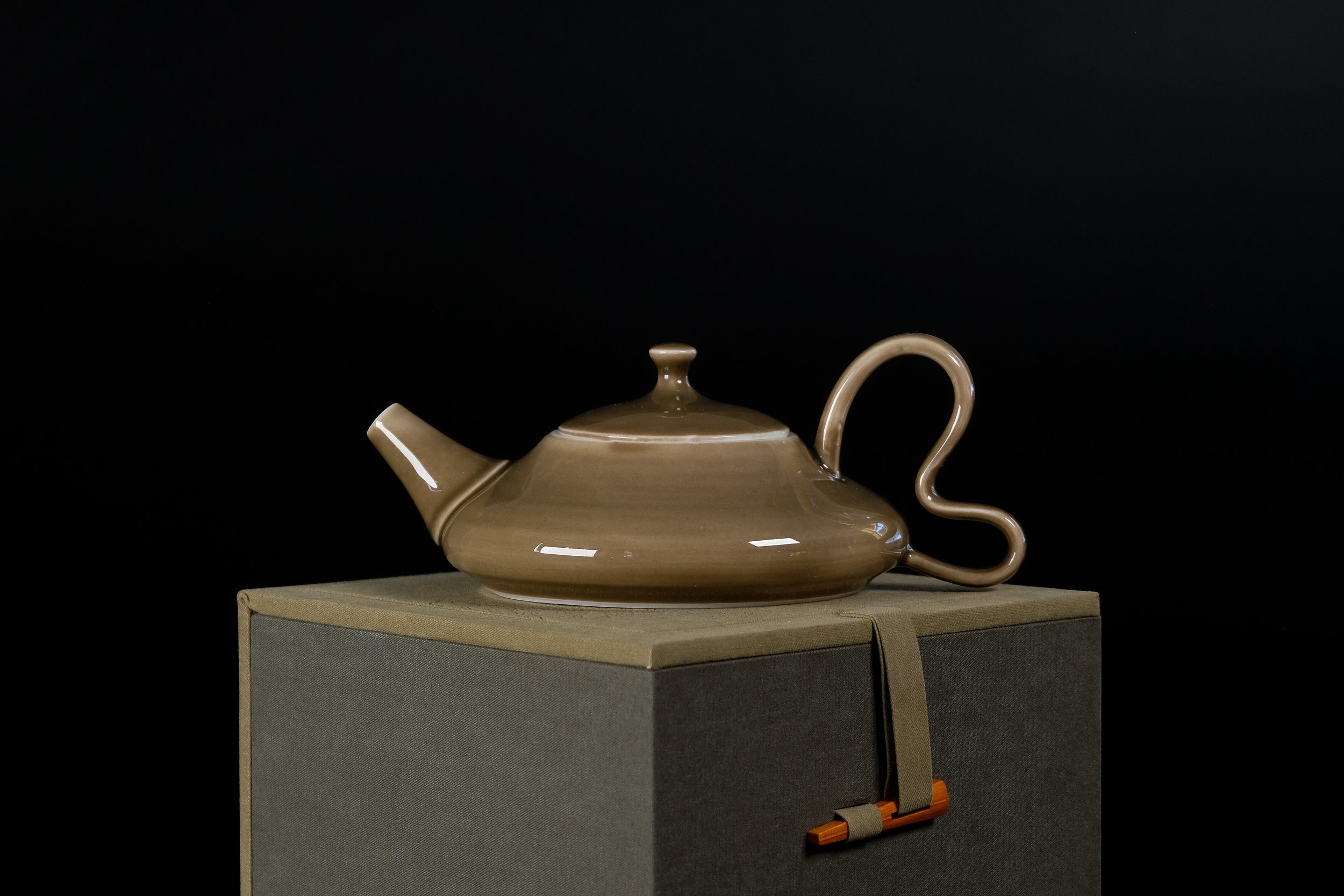 håndlaget og vedfyrt gong fu cha tekanne