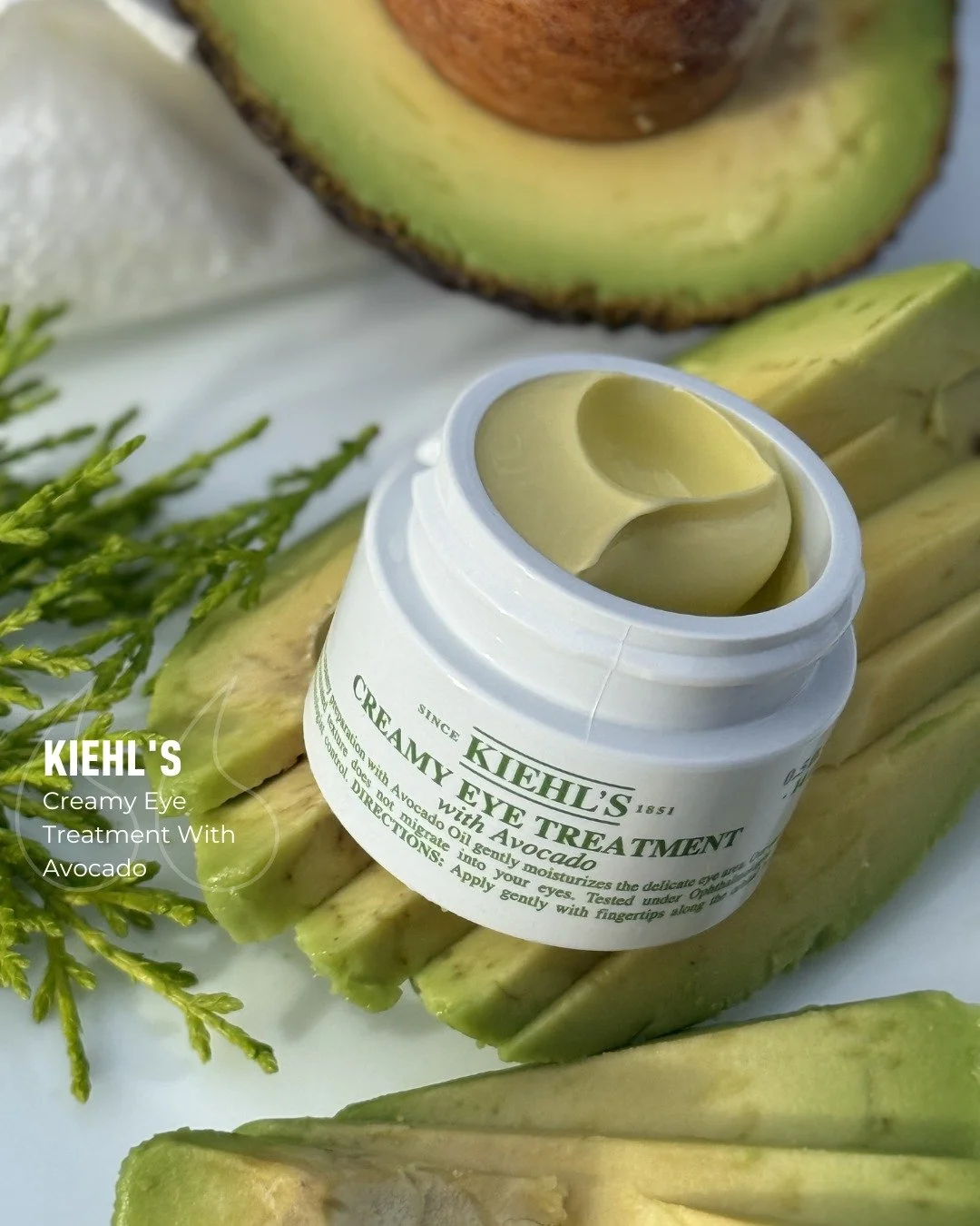 ✨ The secret to super hydrated, smooth under-eyes! ✨ Our Beauty Buddy @lory__lorena is impressed with the @kiehls Creamy Eye Treatment With Avocado! 🥑💖

She was amazed that this rich, yet non-greasy, cream made a significant difference to her tired