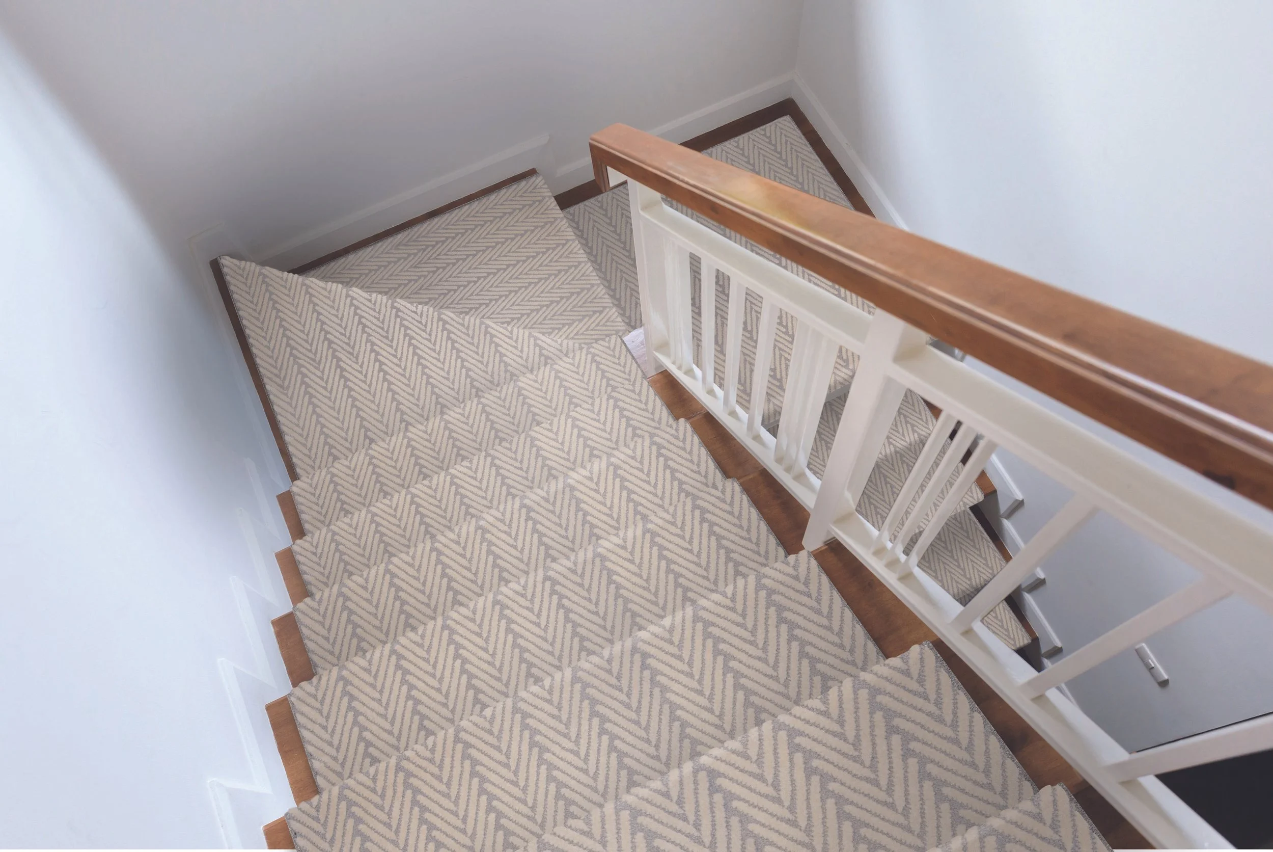 Candid-STAIR-Chrome-FLAT.jpg
