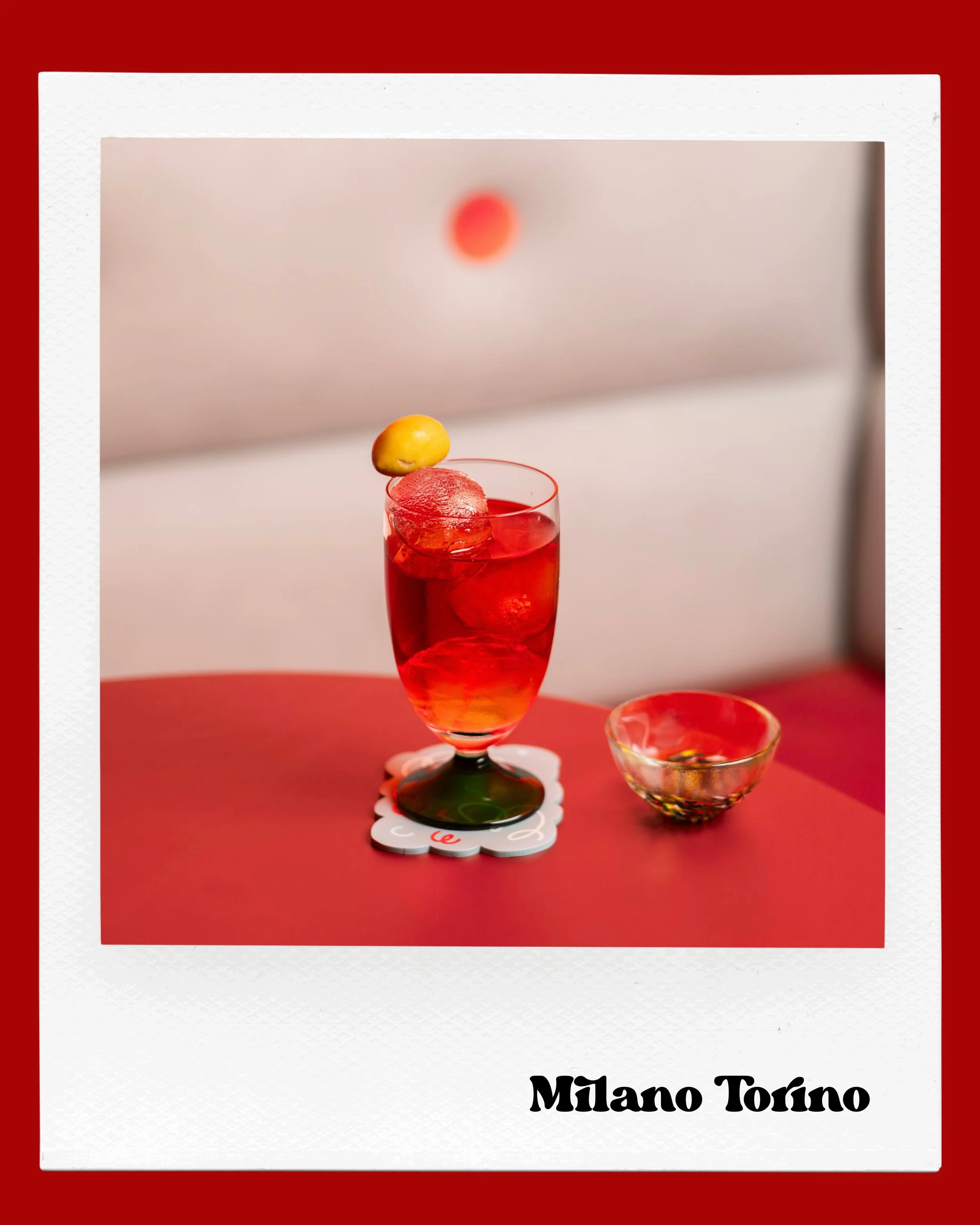 Flying to Milano tomorrow so here&rsquo;s the @abstract_bistrot_paris Milano Torino for the occasion 🎉 

L&rsquo;abus d&rsquo;alcool est dangereux pour la sant&eacute;, &agrave; consommer avec mod&eacute;ration.

Cocktail photography | Photographie 