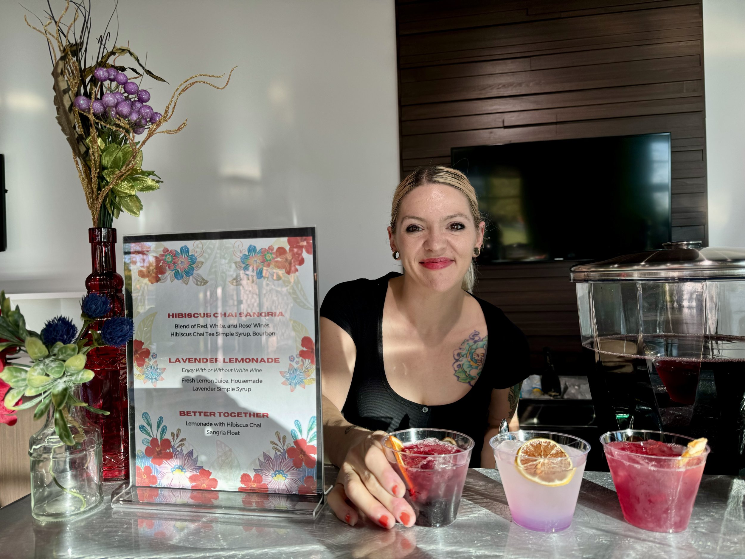 Themed-Corporate-Happy-Hour-Insured-Bartender