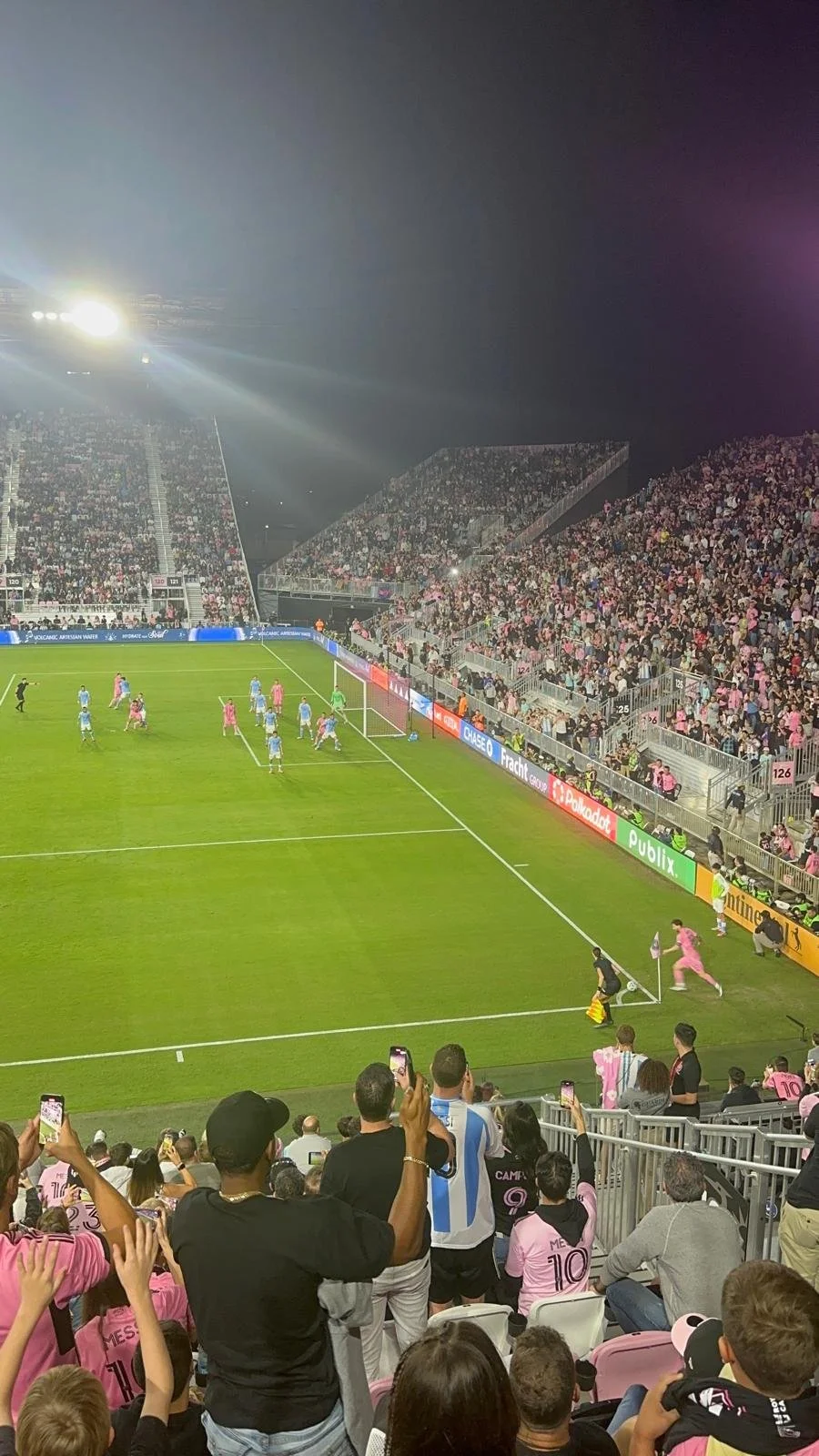 Inter Miami Leo Messi Corner Kick 3.jpg