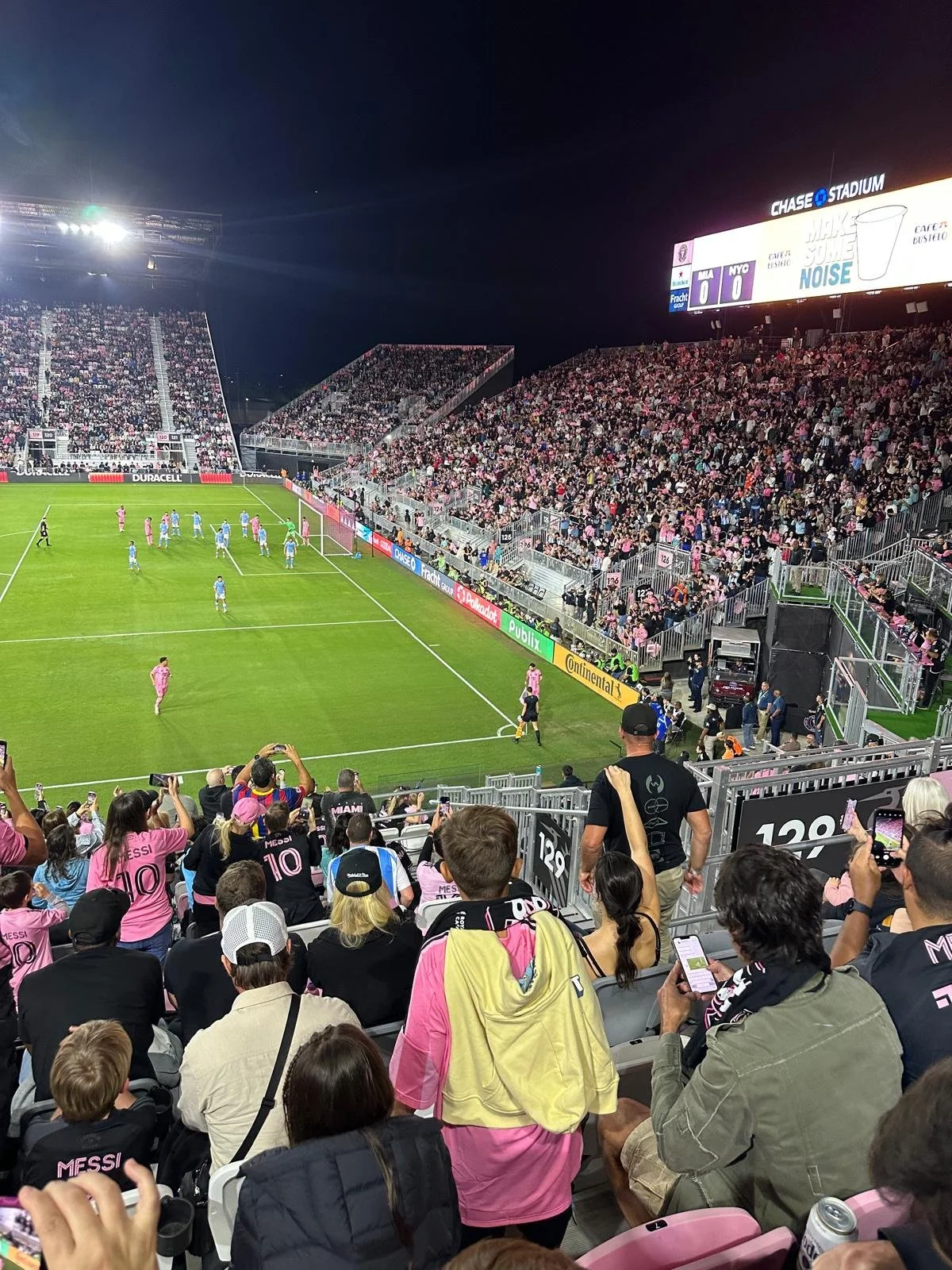 Inter Miami Leo Messi Corner Kick 1.jpg