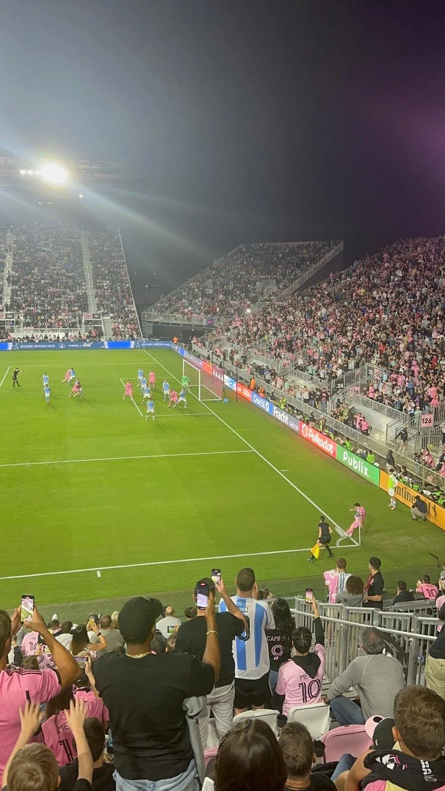 Inter Miami Leo Messi Corner Kick 4.jpg