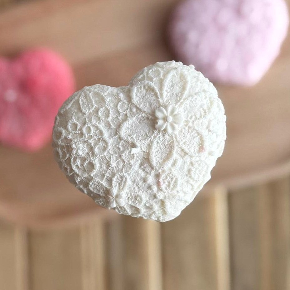 Vela decorativa corazón encaje