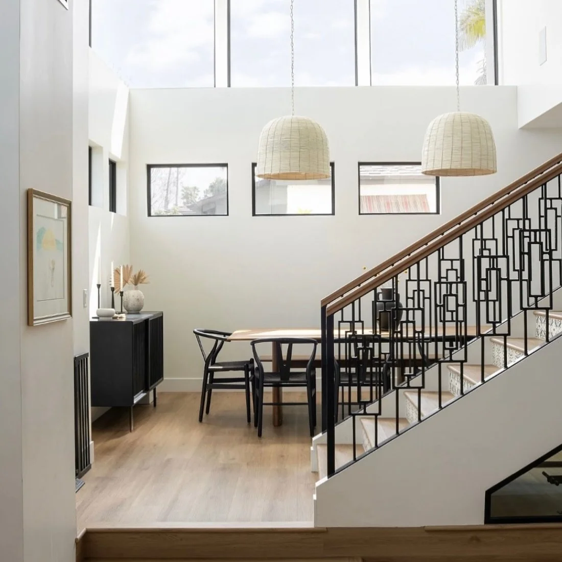 Steps to working with us! ✍🏽

1. Consultation of your space 👀
2. Estimate and project proposal 📑
3. Custom designs created 👩🏽&zwj;💻
4. Design meeting 📆
5. Shop list sent 🛒
6. Ordering support👯&zwj;♀️
7. In person design styling to complete p