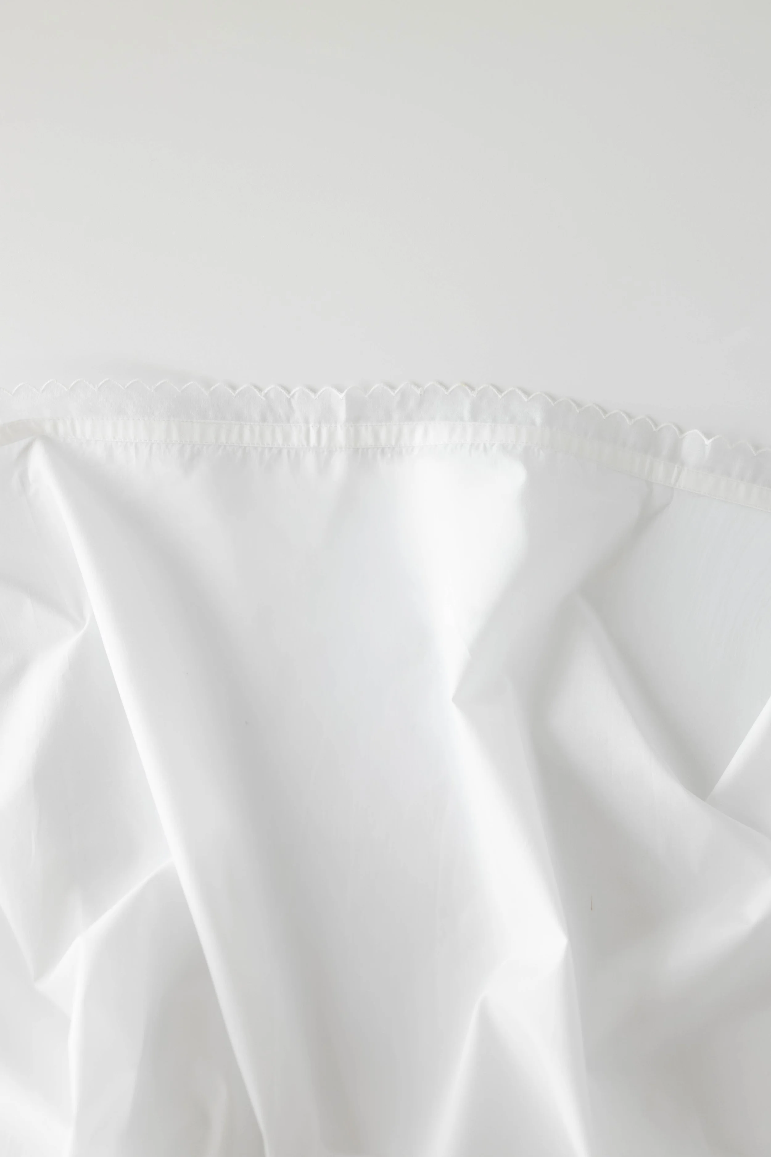 OURY HOME White Apronnwith red embroidery-4.jpg
