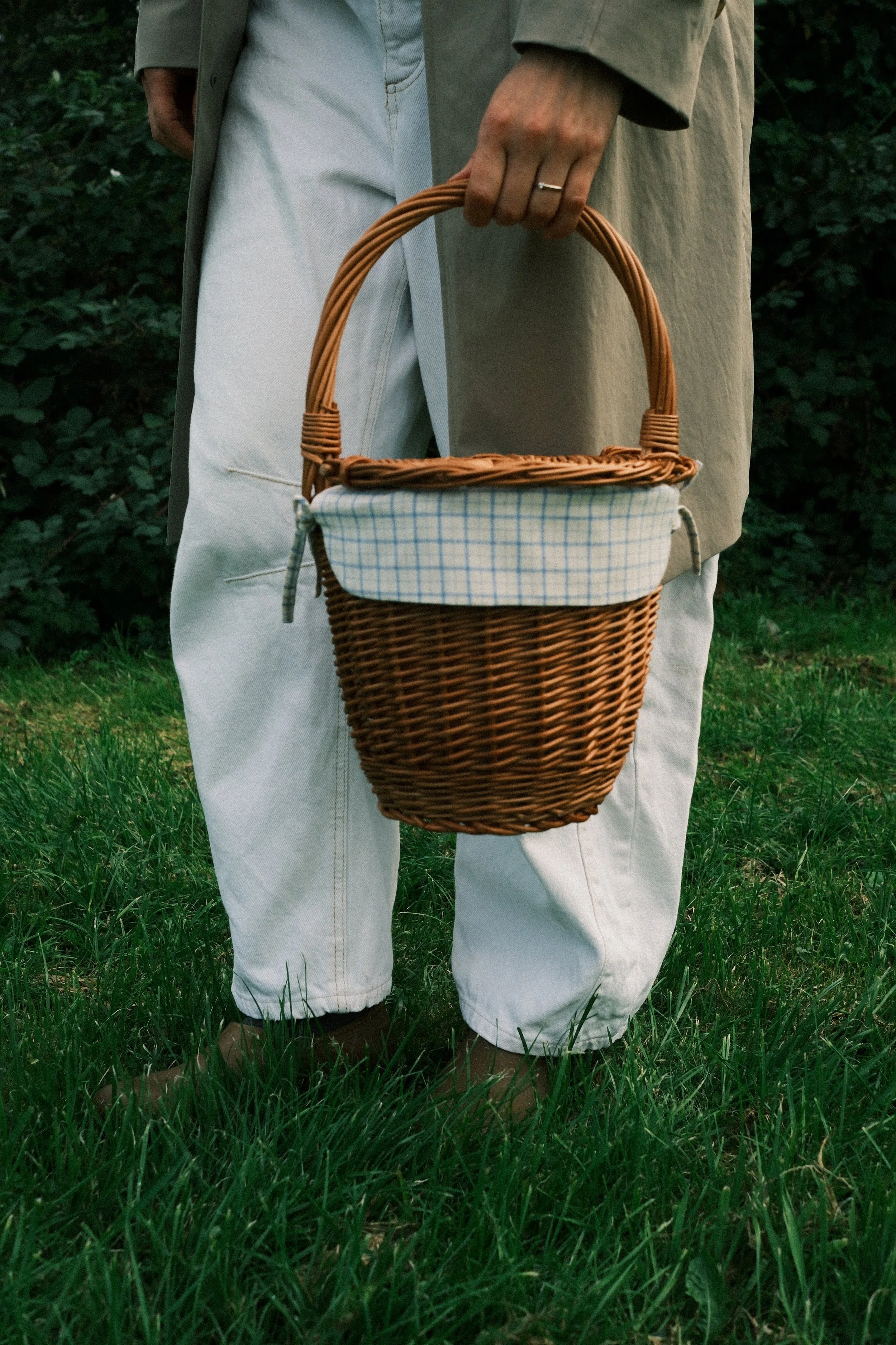 Willow Basket with Cotton White Liner