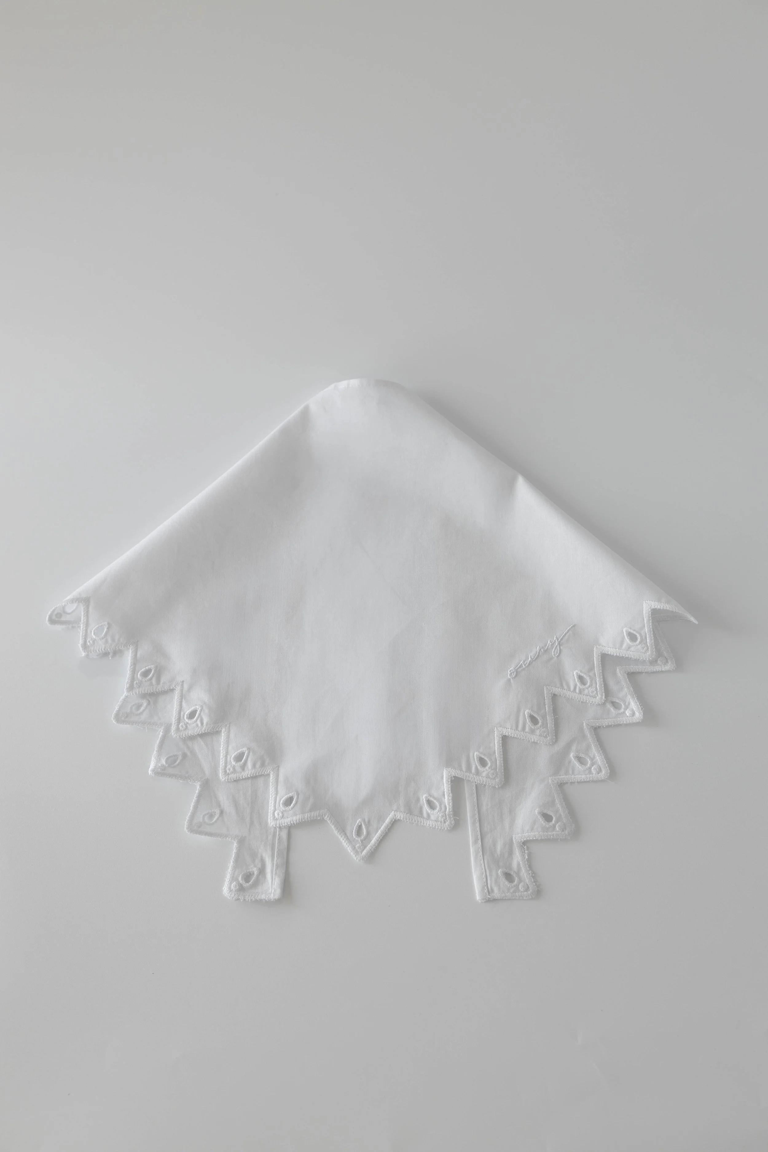OURY-HOME-White-Headscarf-01.jpg