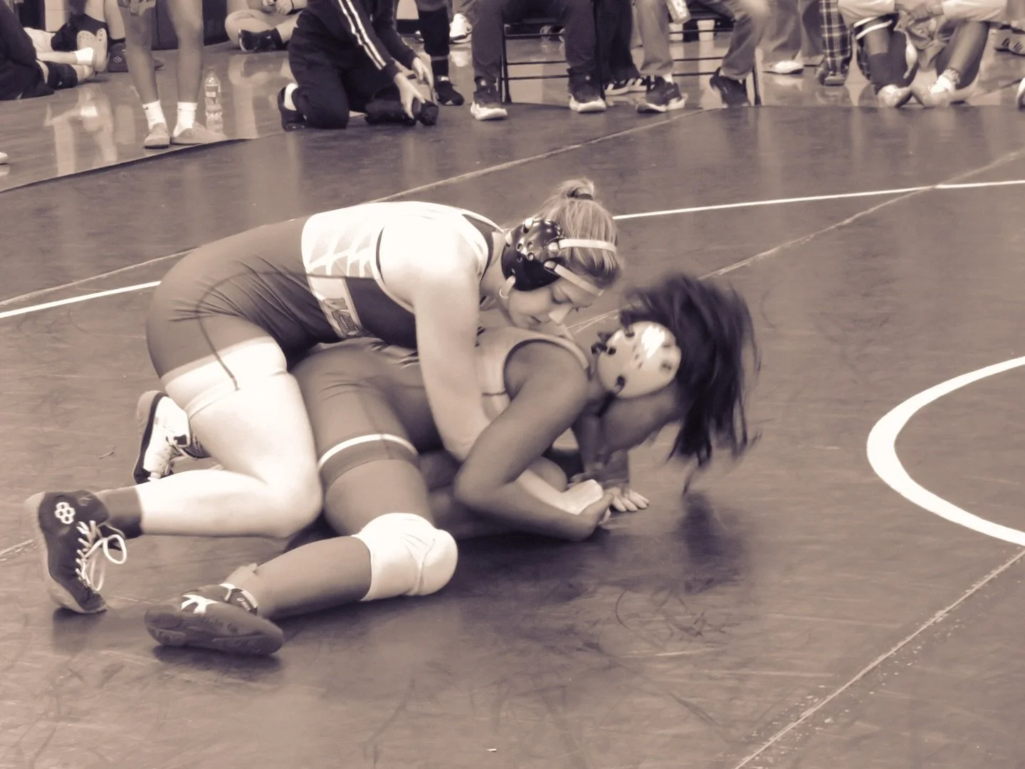 Love seeing the ladies coming out in teams &hellip; more and more joining everyday! A few photos from the Husky Invitational. #womenswrestlingmatters #onthemats #growingeveryday #combatforconnection