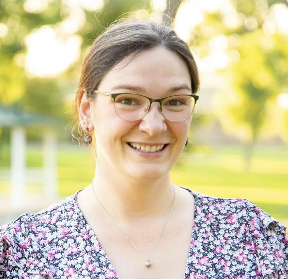 Anna Graff Headshot