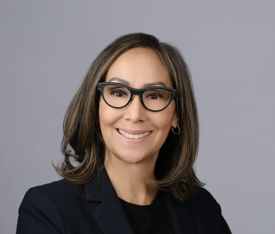 Sandra Buendia Headshot