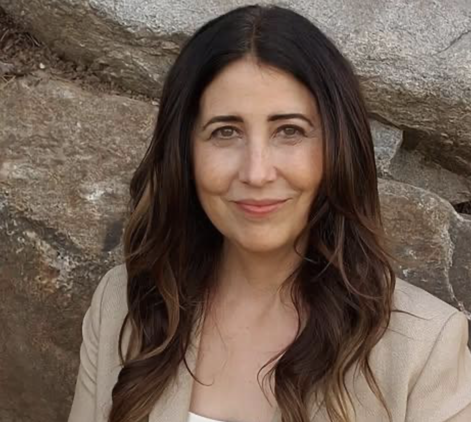 Anne Berbert Headshot