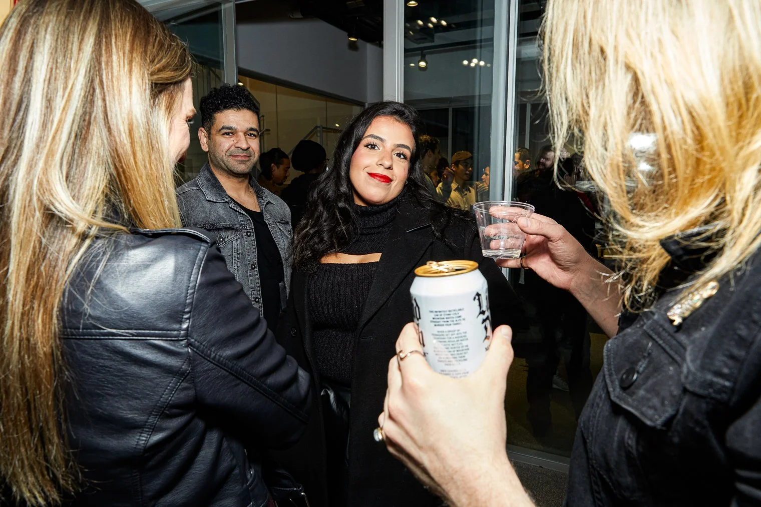 fresh-air-colossal-employee-art-show-event-photography-01-16-2024_lr-86.jpg