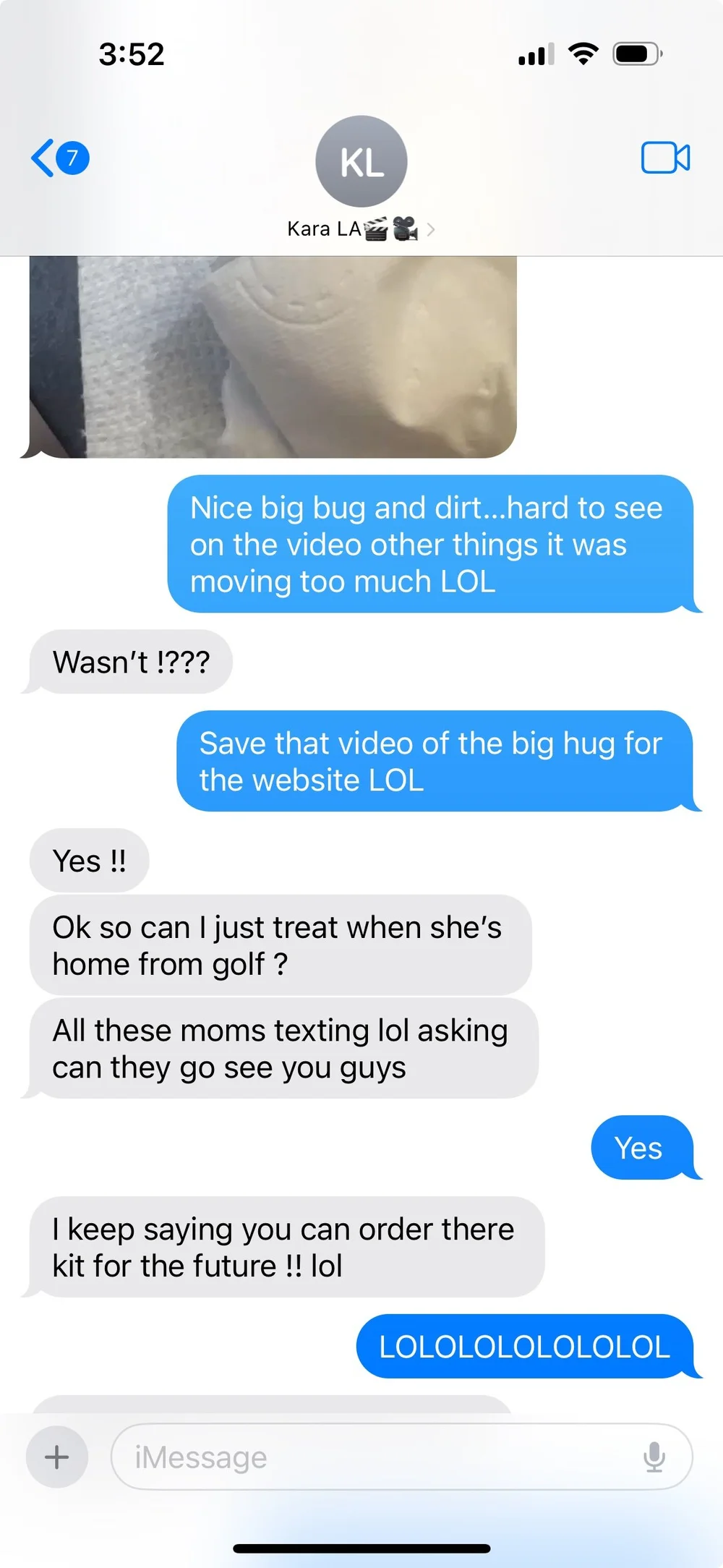 LICE TEXTS BETWEEN MOLLY AND KARA